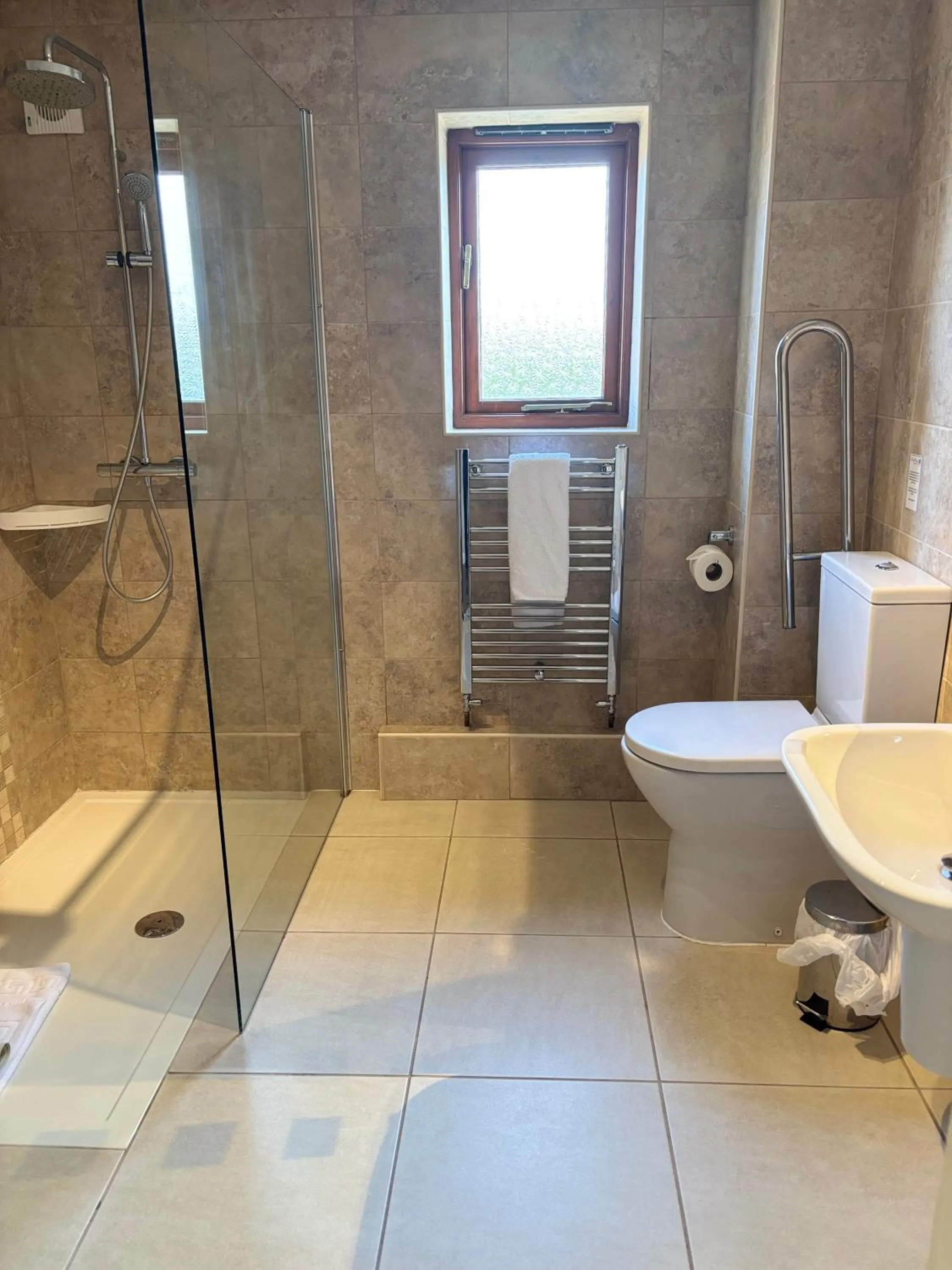 Bathroom in Albright Hussey Manor