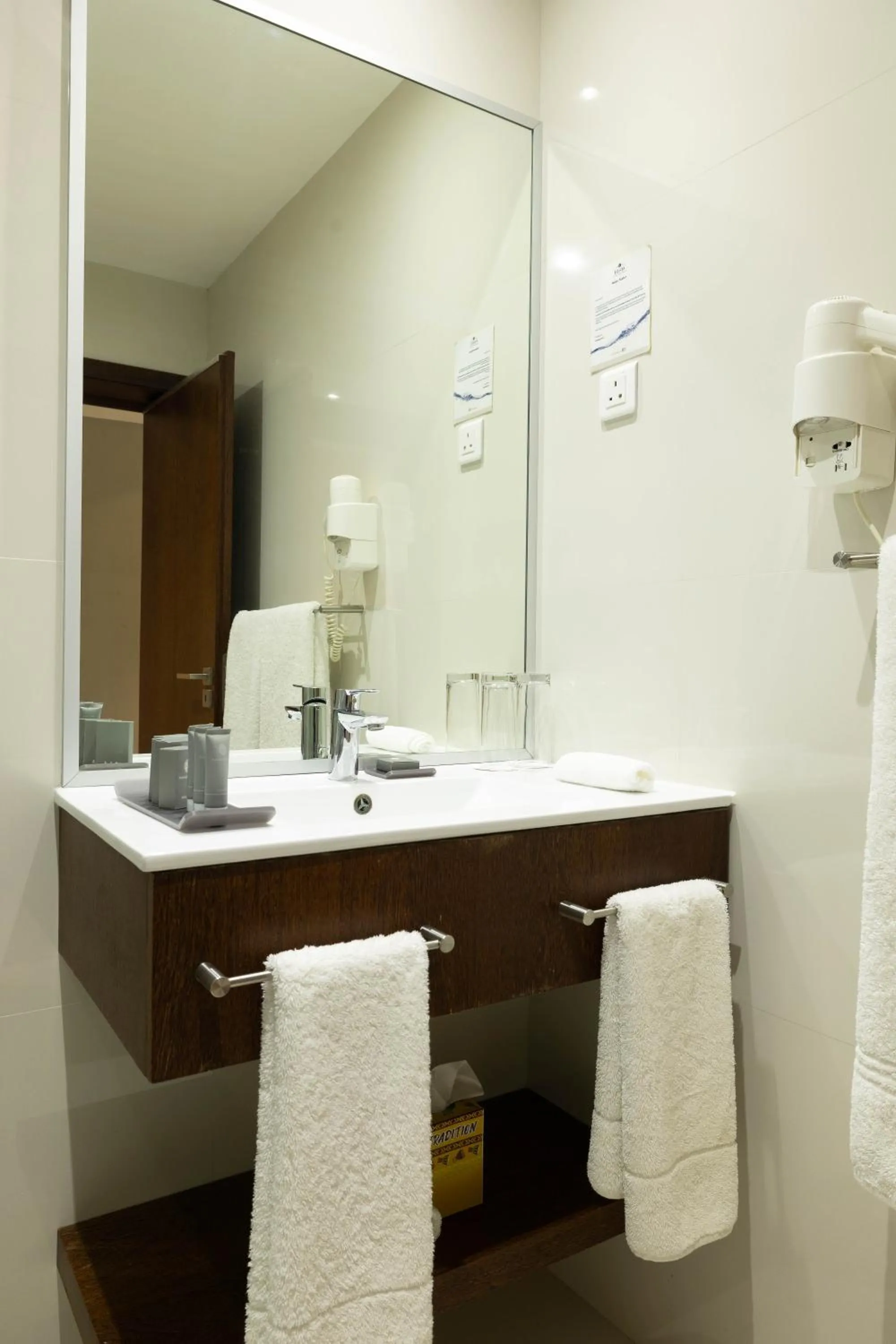 Bathroom in Fiesta Residences Boutique Hotel and Serviced Apartments.