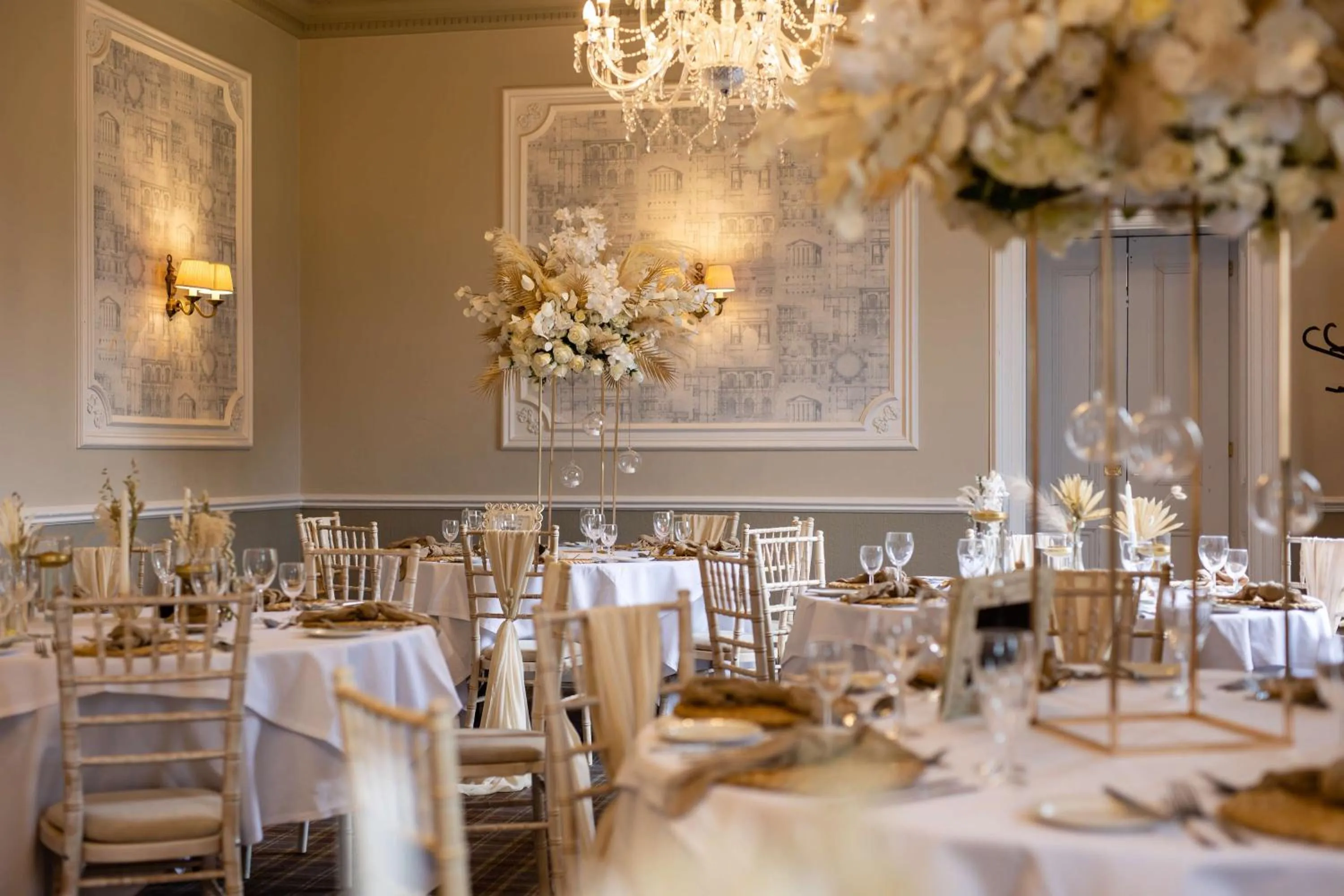 wedding in Albrighton Hall Hotel and Spa, a member of Radisson Individuals