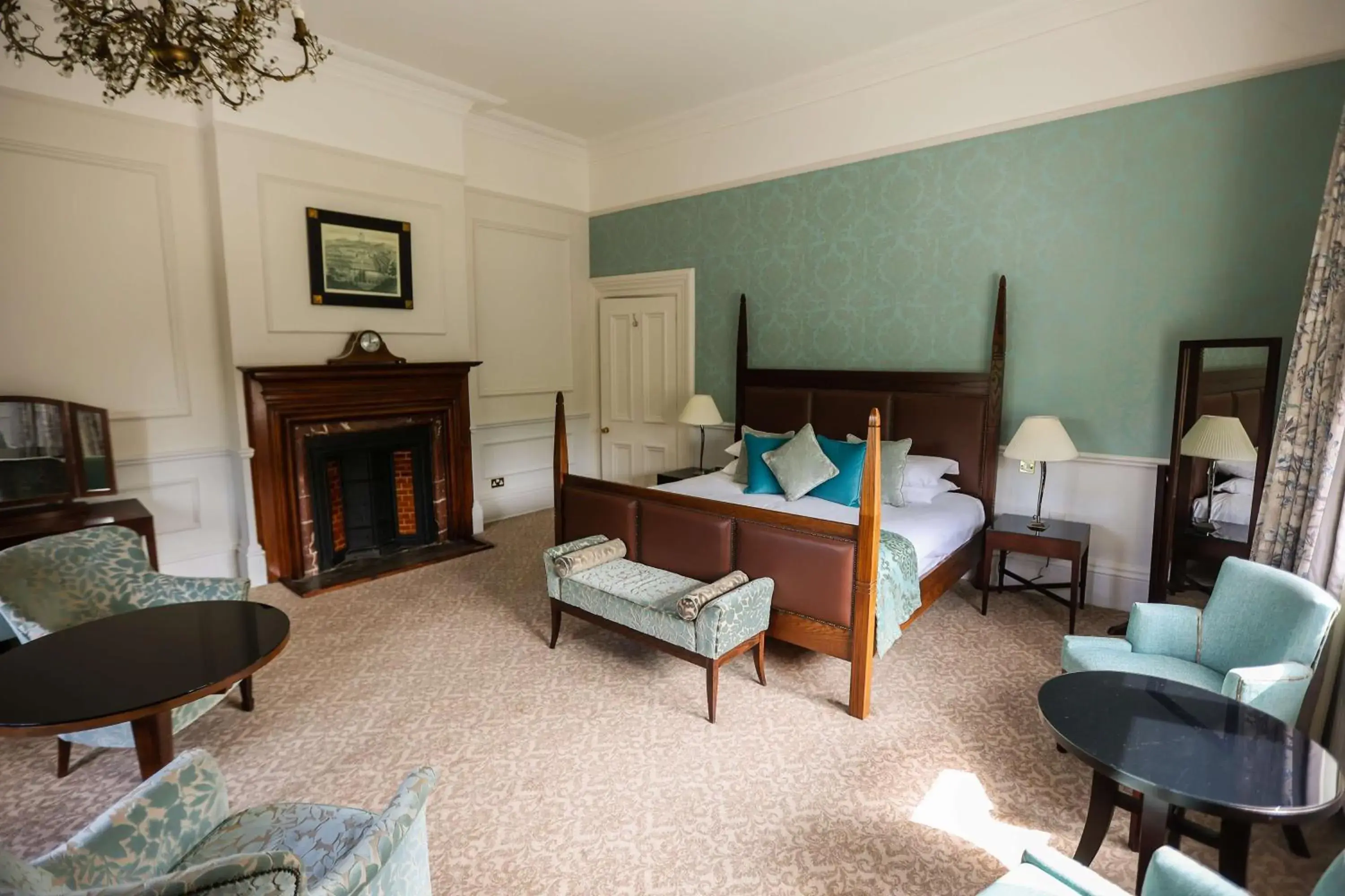 Suite in Albrighton Hall Hotel and Spa, a member of Radisson Individuals Suite in Albrighton Hall Hotel and Spa, a member of Radisson Individuals