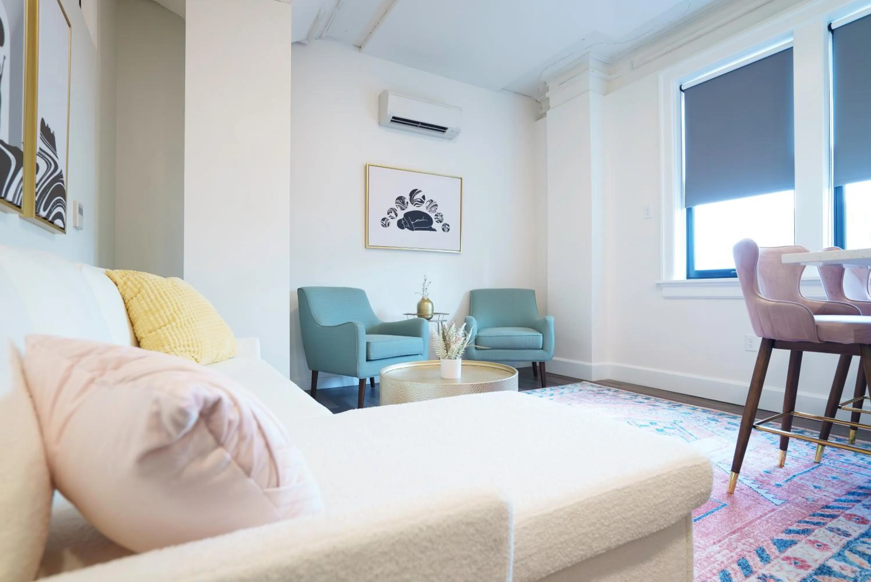 Bed in The Standard Downtown Columbus