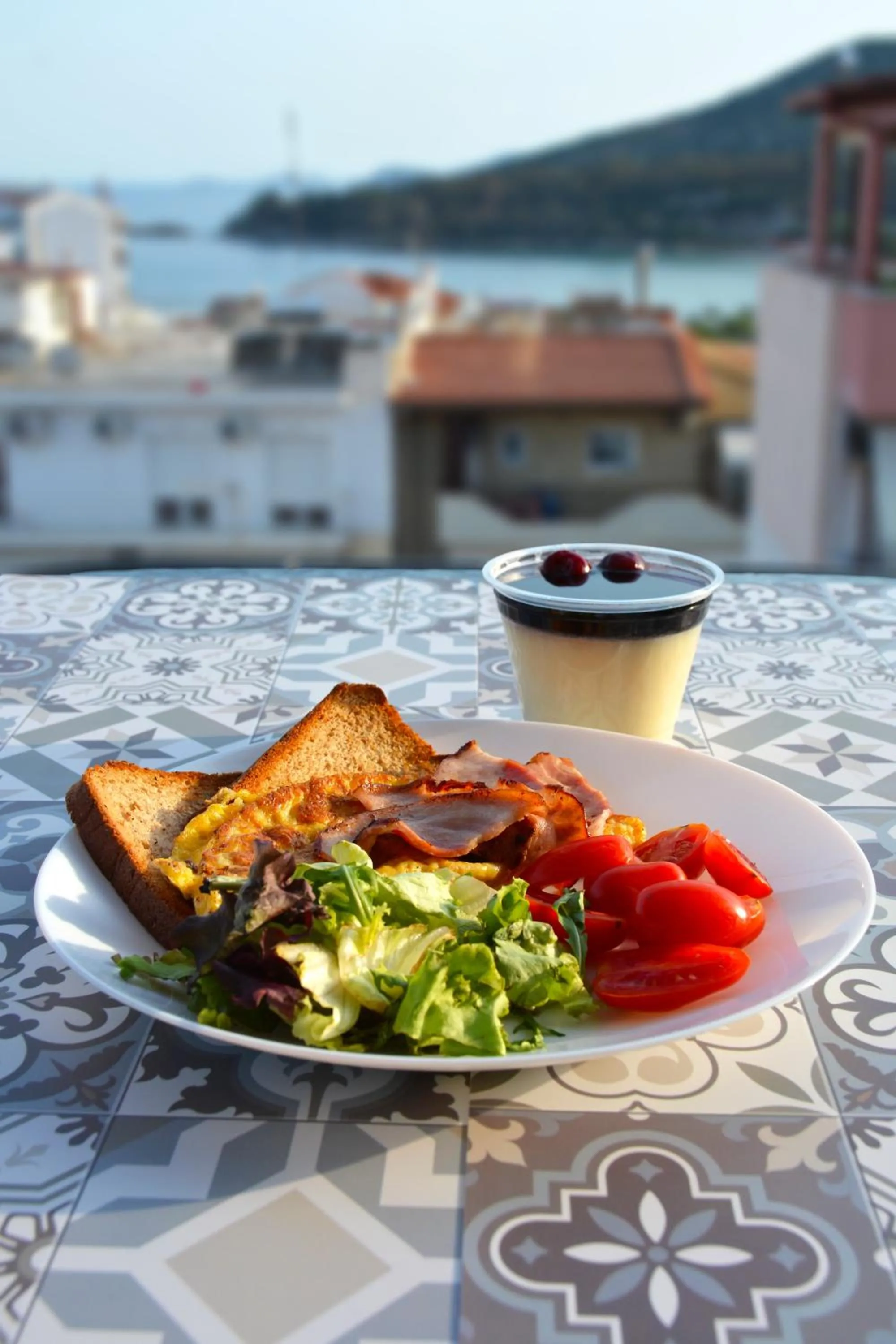 Breakfast in Mavili Luxury Apartments