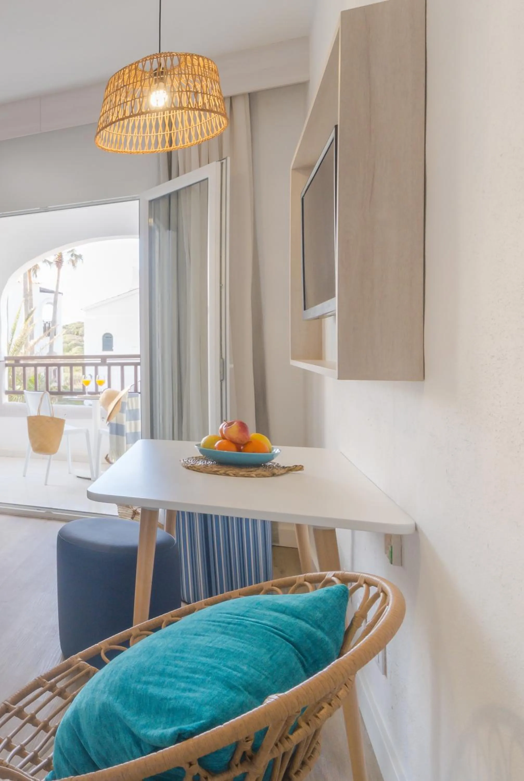 Living room in FERGUS Club Carema Splash