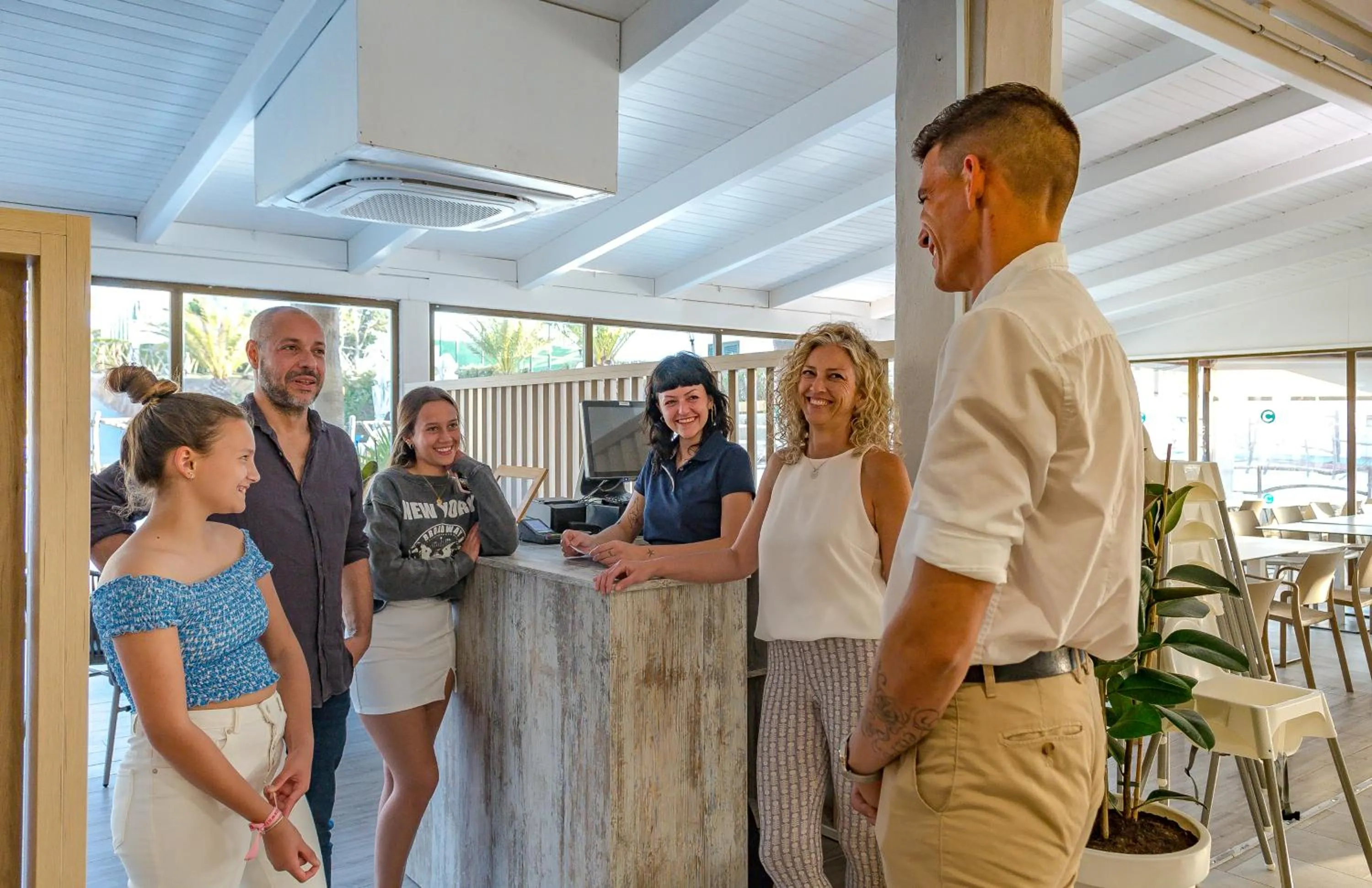 Restaurant/places to eat in FERGUS Club Carema Splash