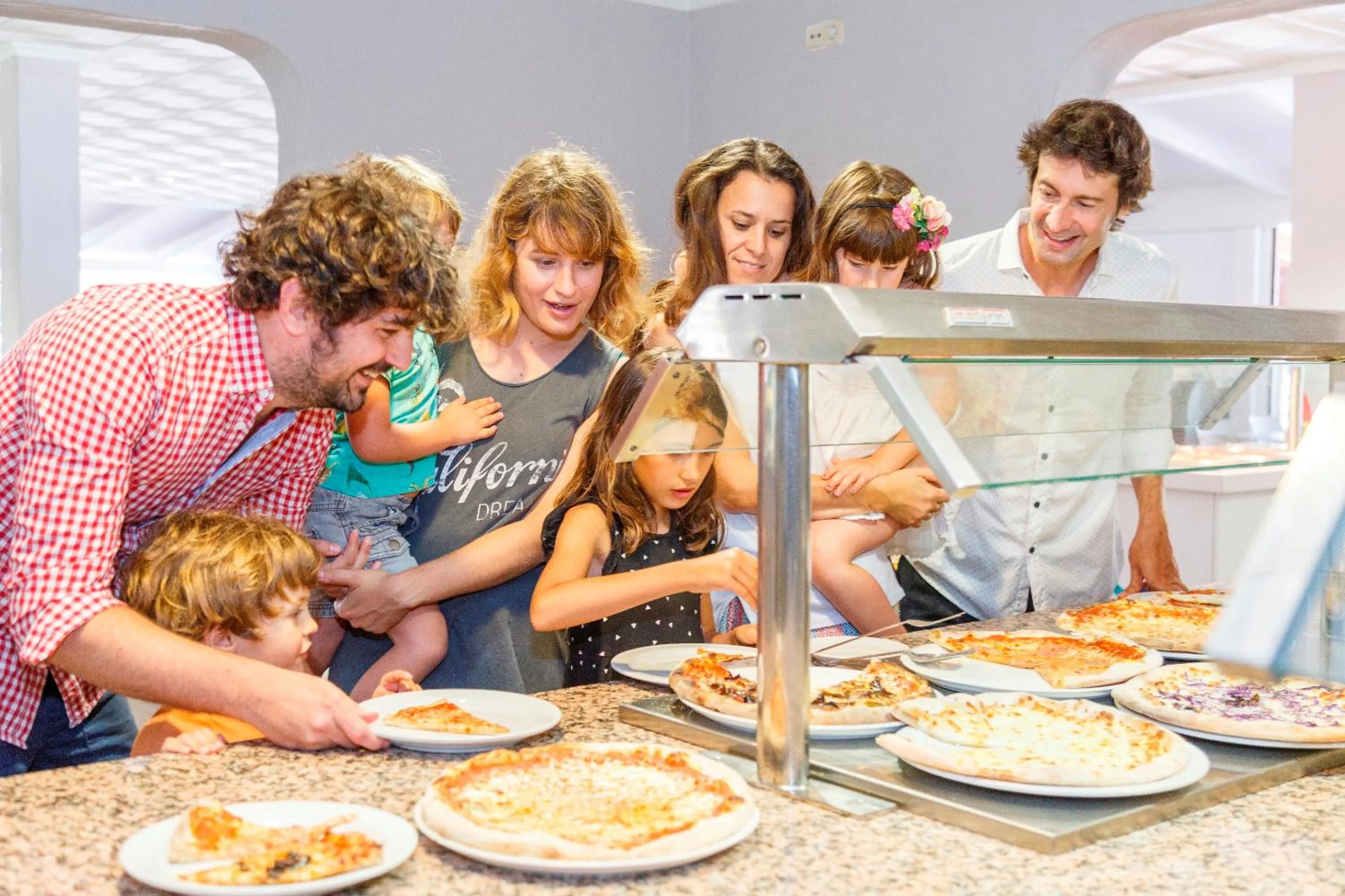 Restaurant/places to eat in FERGUS Club Carema Splash