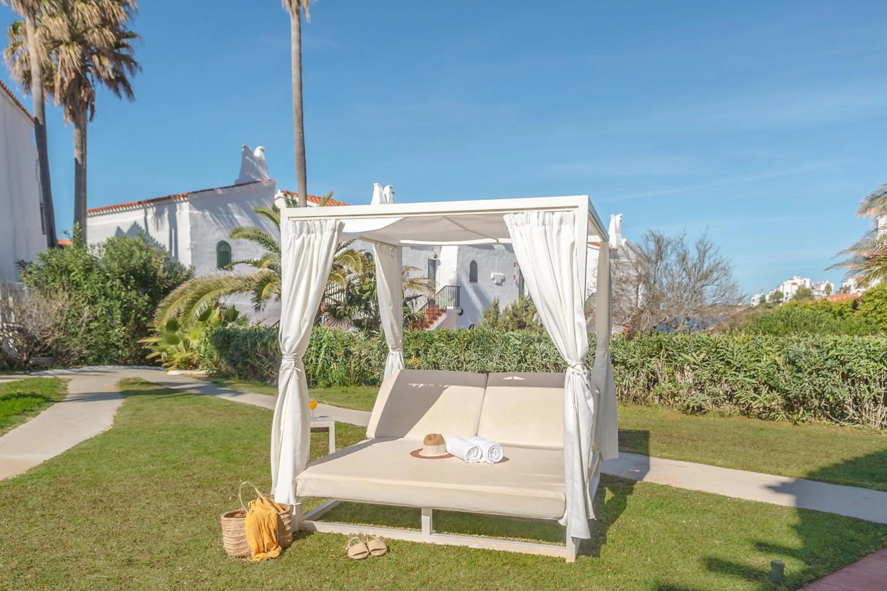 Garden in FERGUS Club Carema Splash