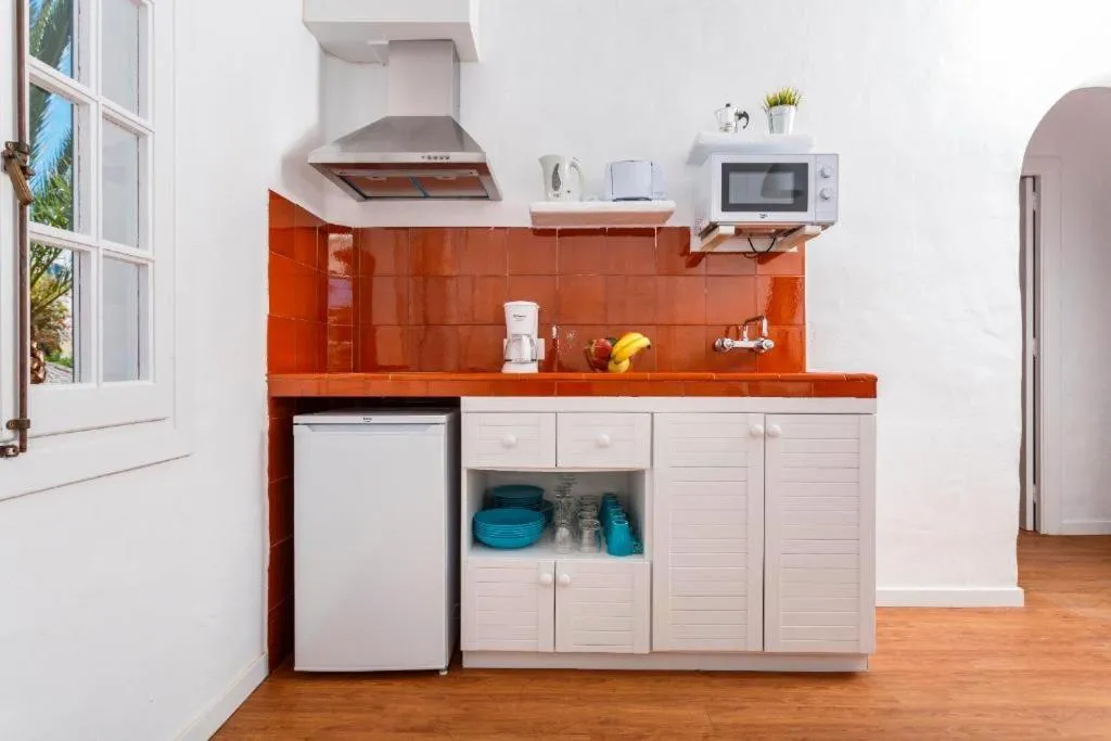 kitchen in FERGUS Club Carema Splash