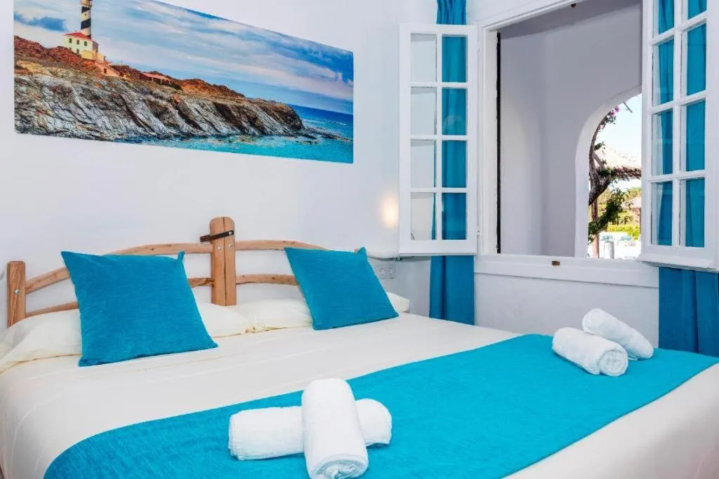 Bedroom, Bed in FERGUS Club Carema Splash