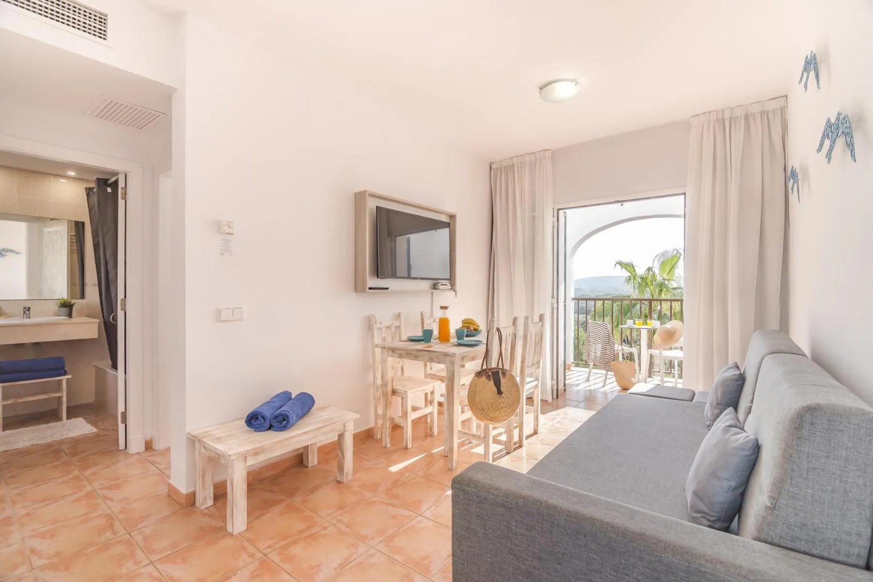 Living room in FERGUS Club Carema Splash