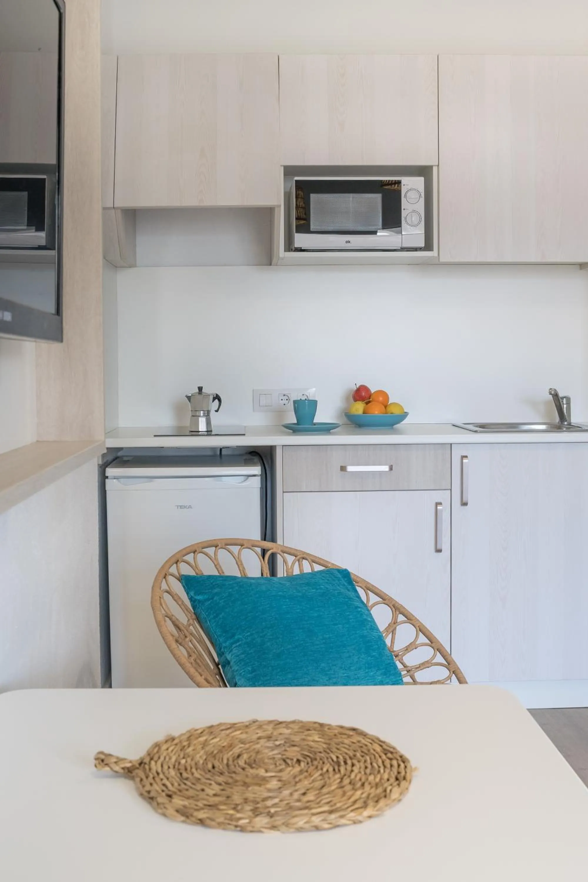 Coffee/tea facilities in FERGUS Club Carema Splash