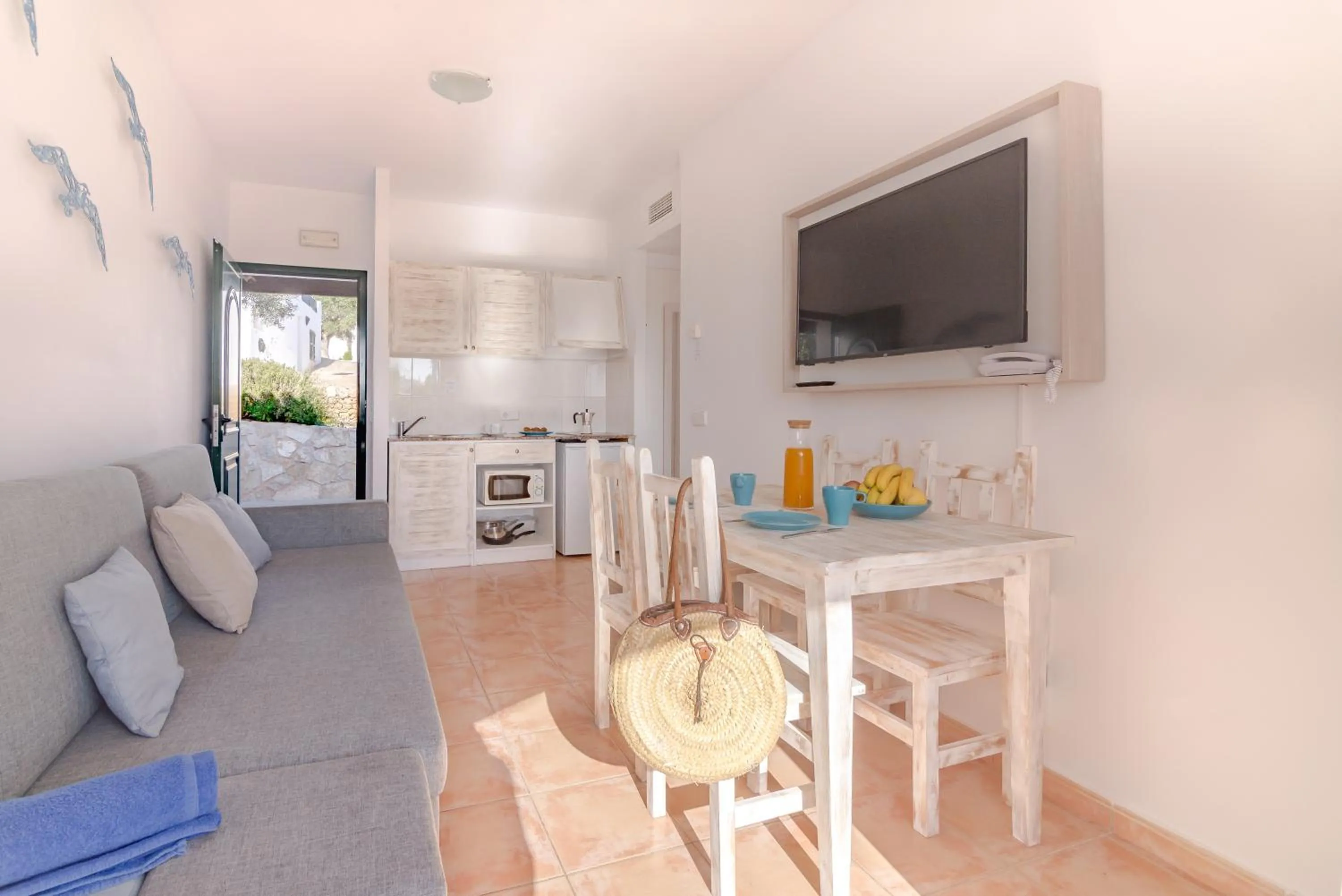 Living room in FERGUS Club Carema Splash