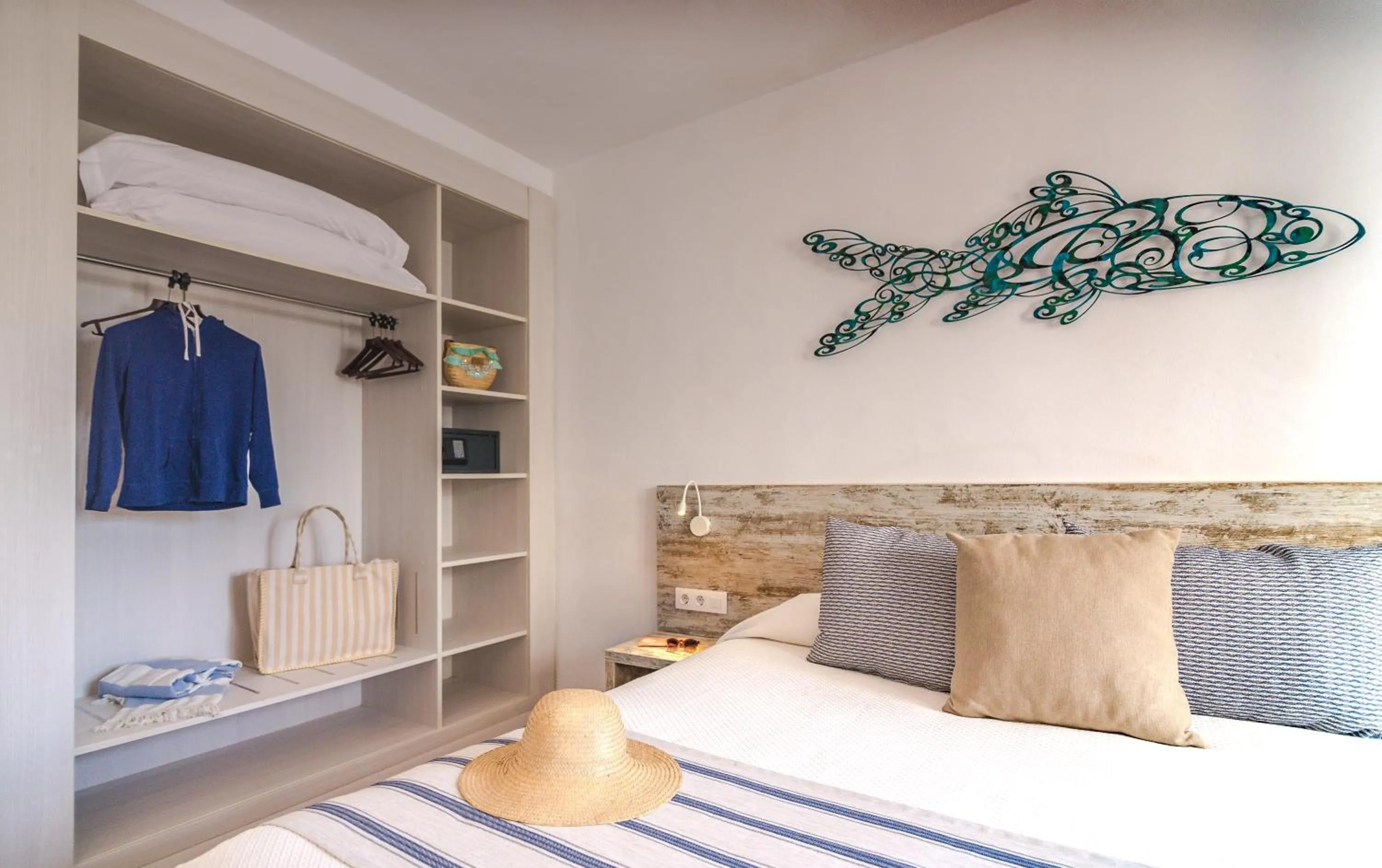 Bedroom, Bed in FERGUS Club Carema Splash