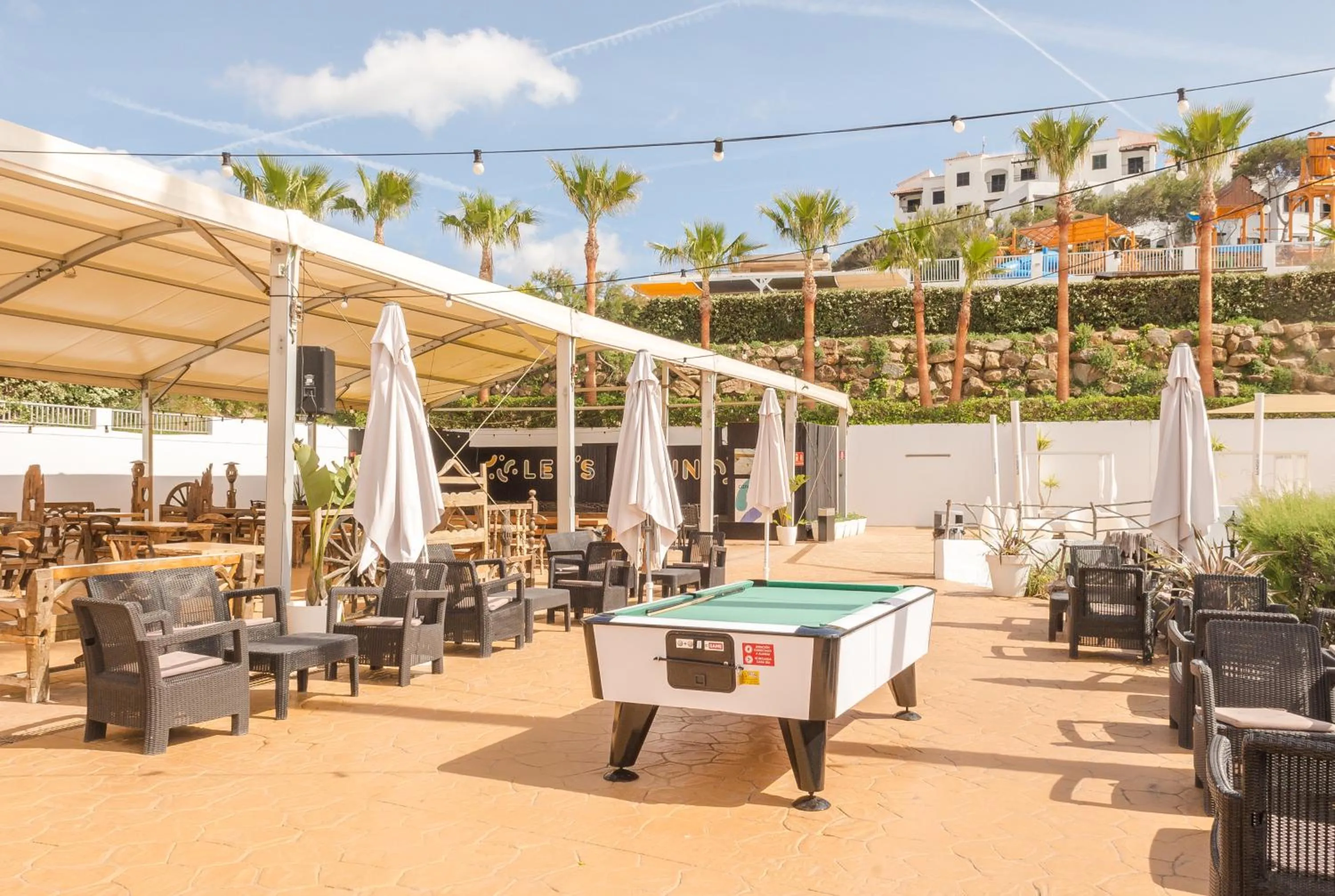 Area and facilities in FERGUS Club Carema Splash