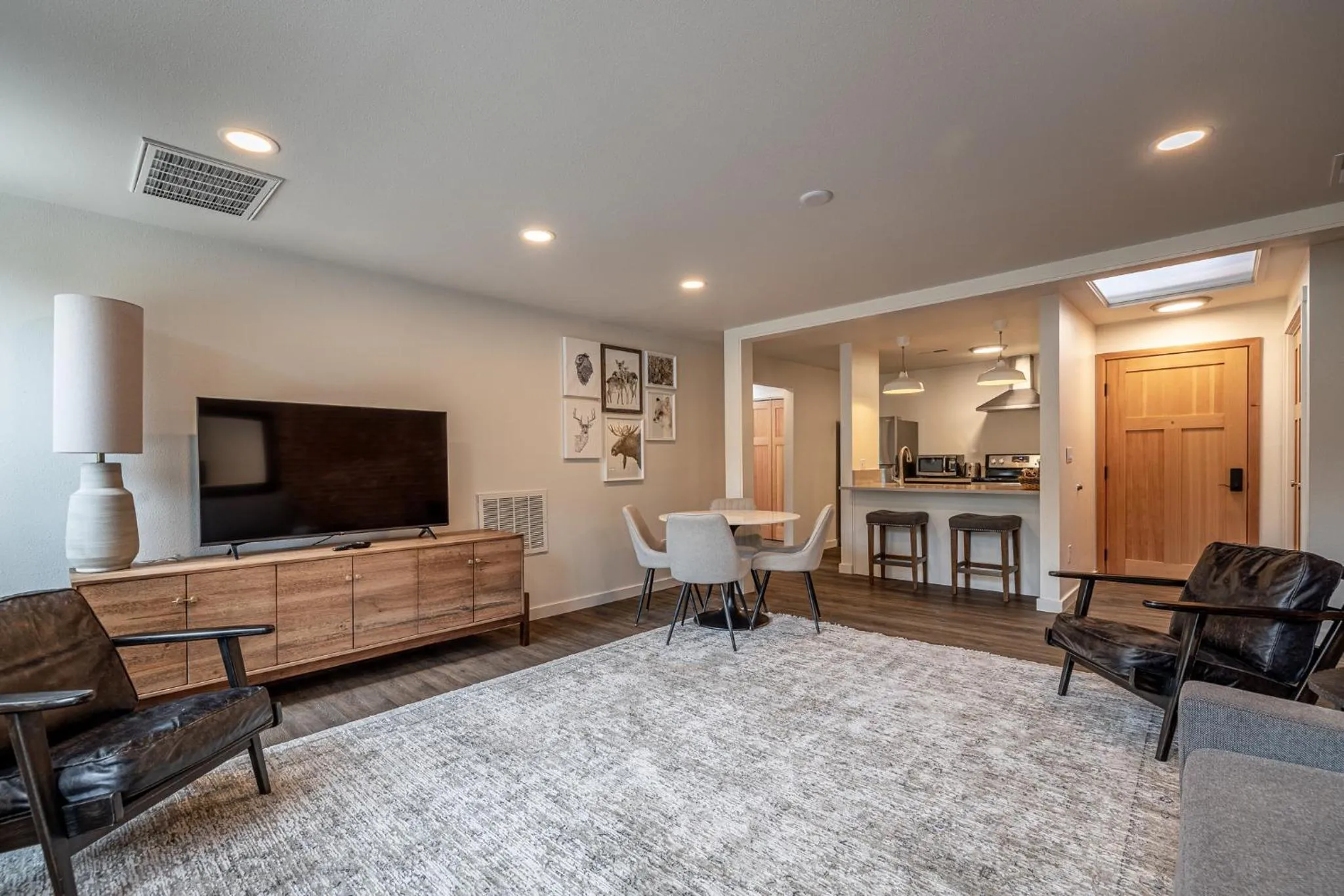 TV and multimedia in Bavarian Lodge Suites
