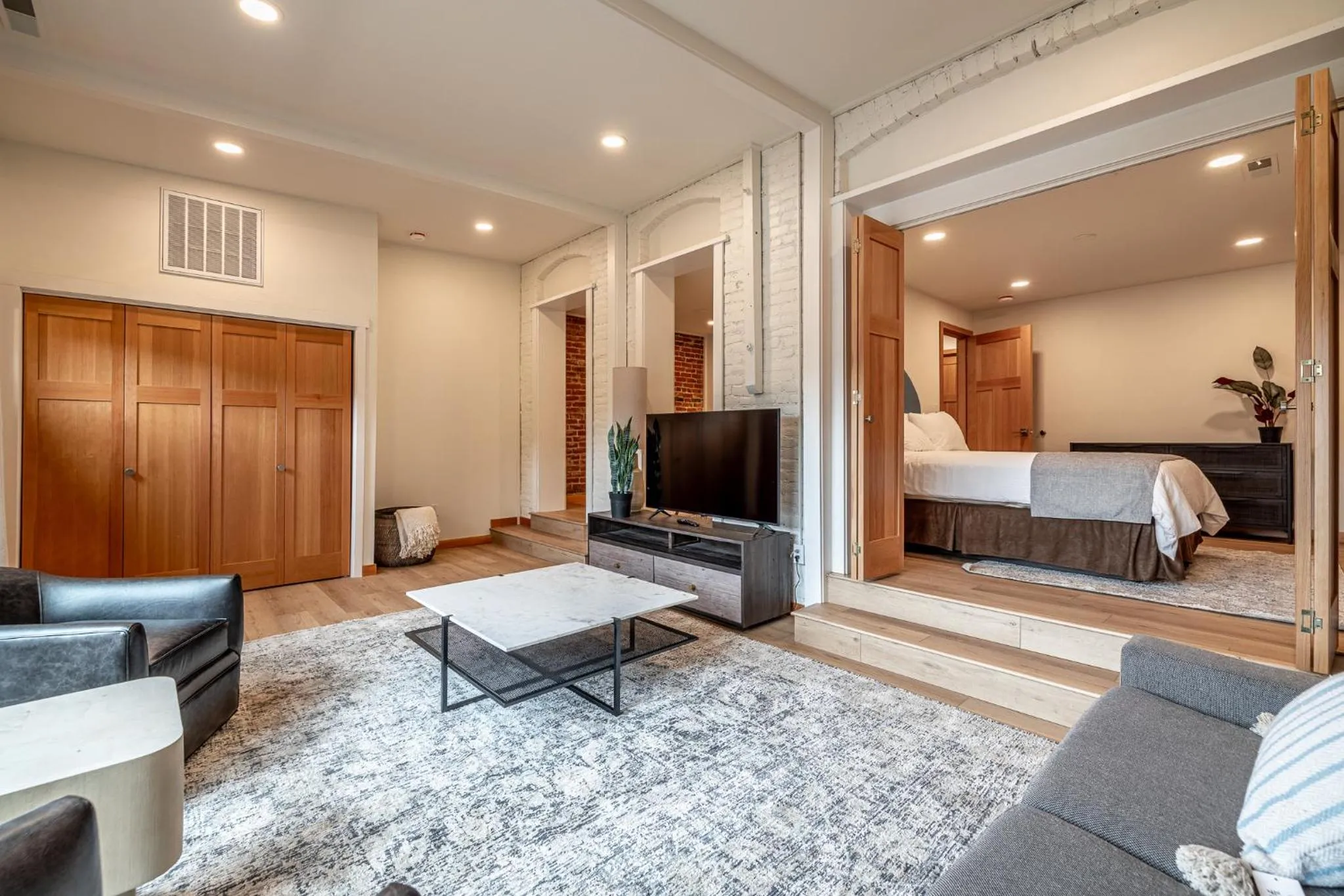 TV and multimedia in Bavarian Lodge Suites
