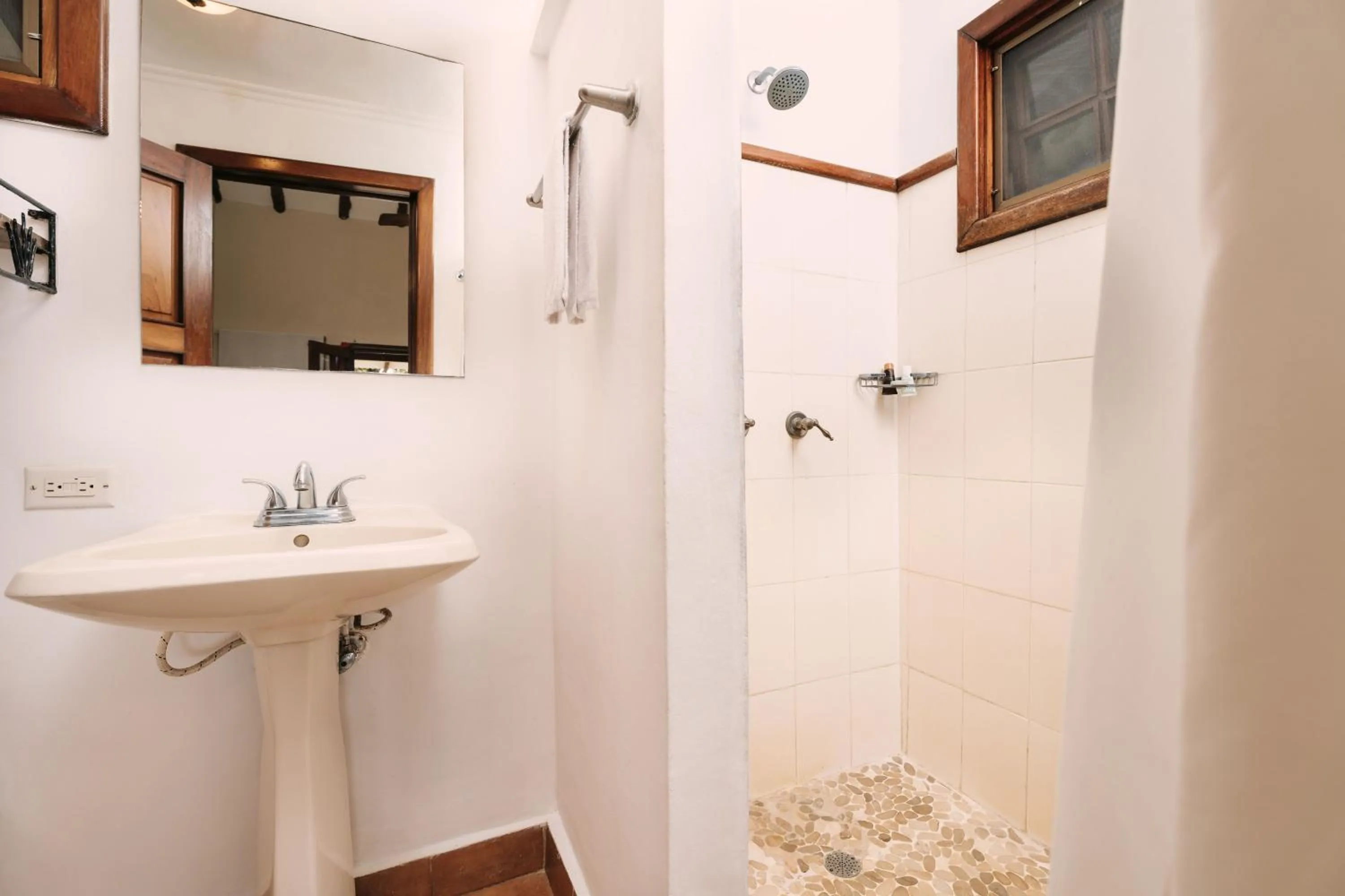 Shower in Villa Marina Hotel