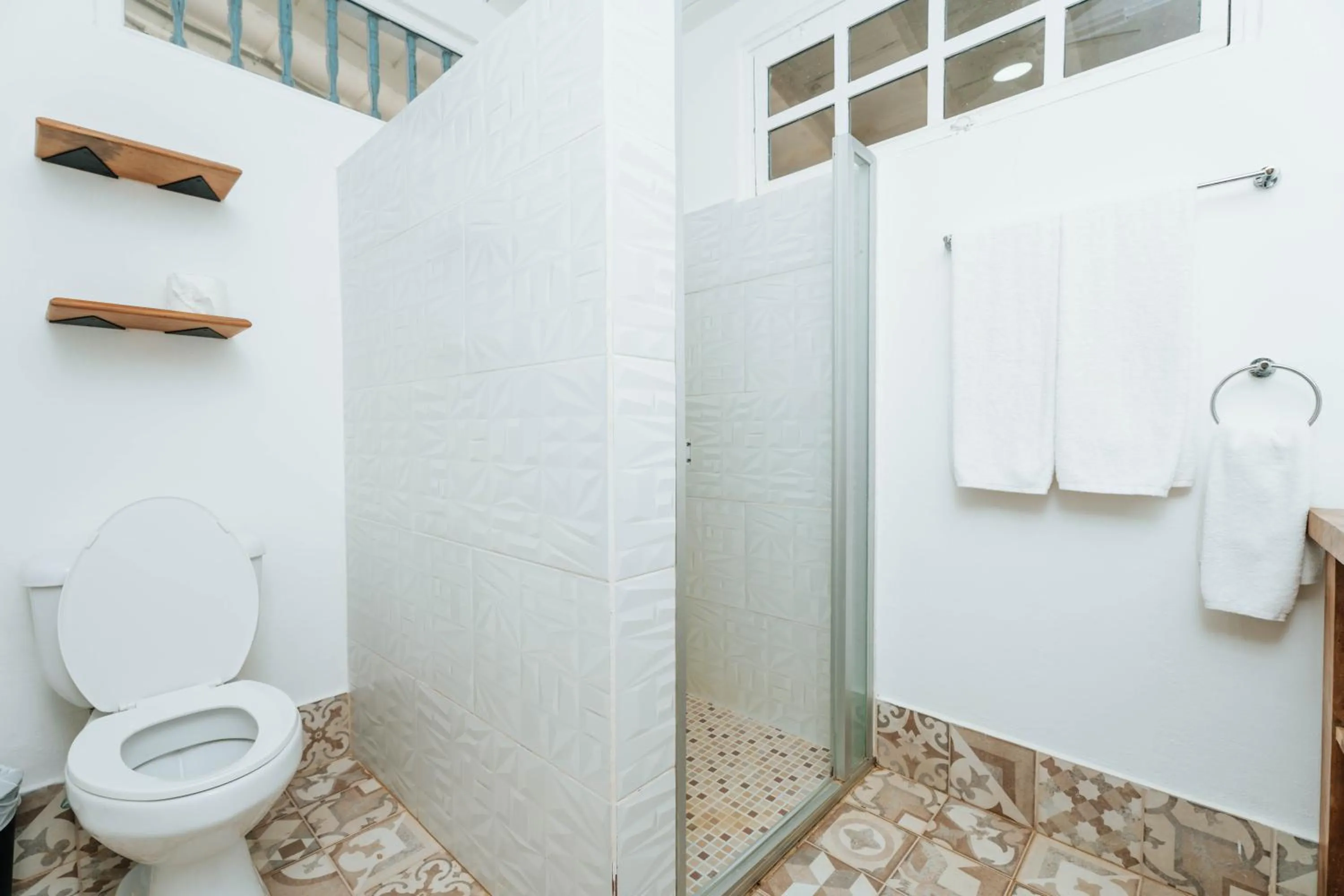 Shower in Villa Marina Hotel