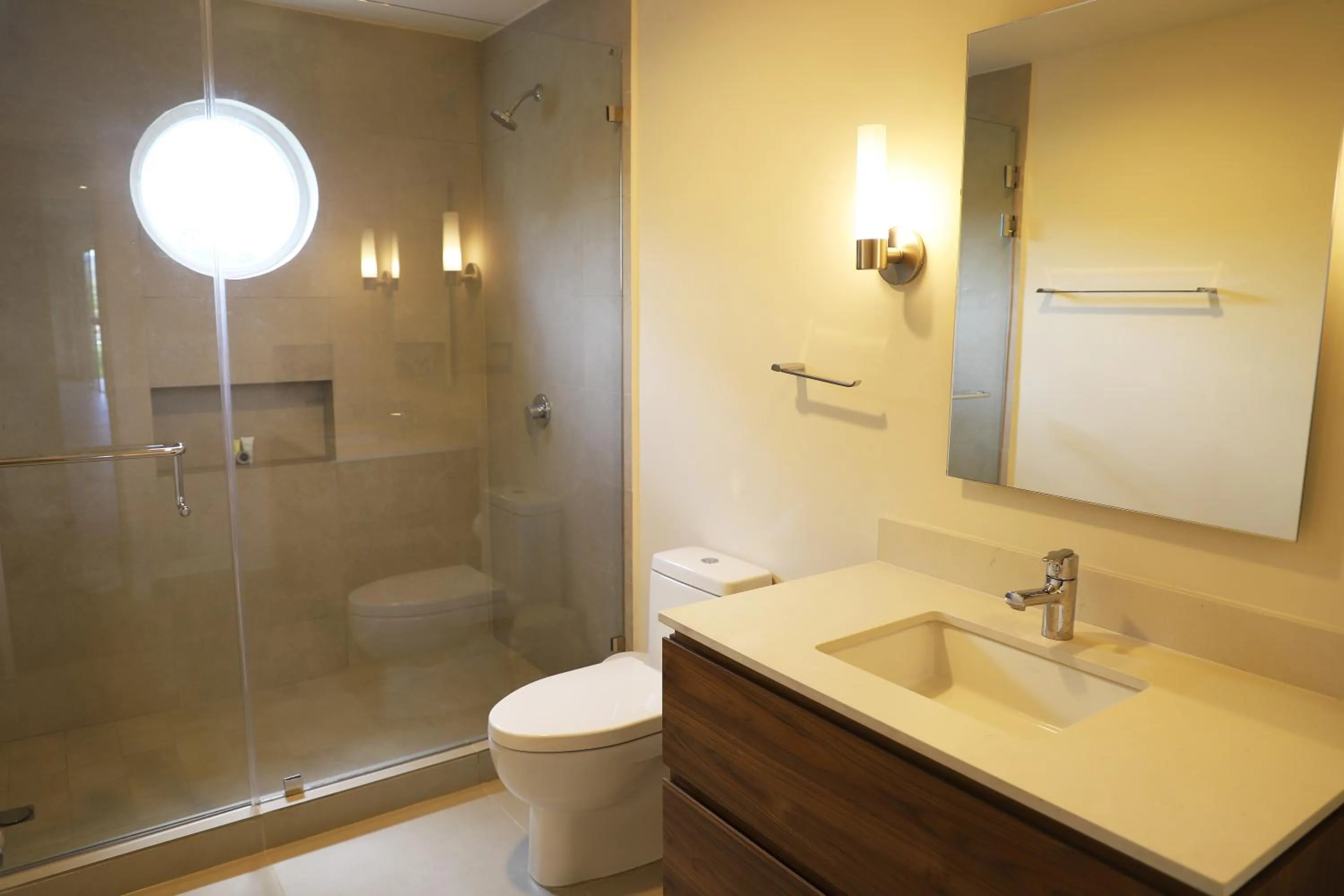 Shower in Villa Marina Hotel