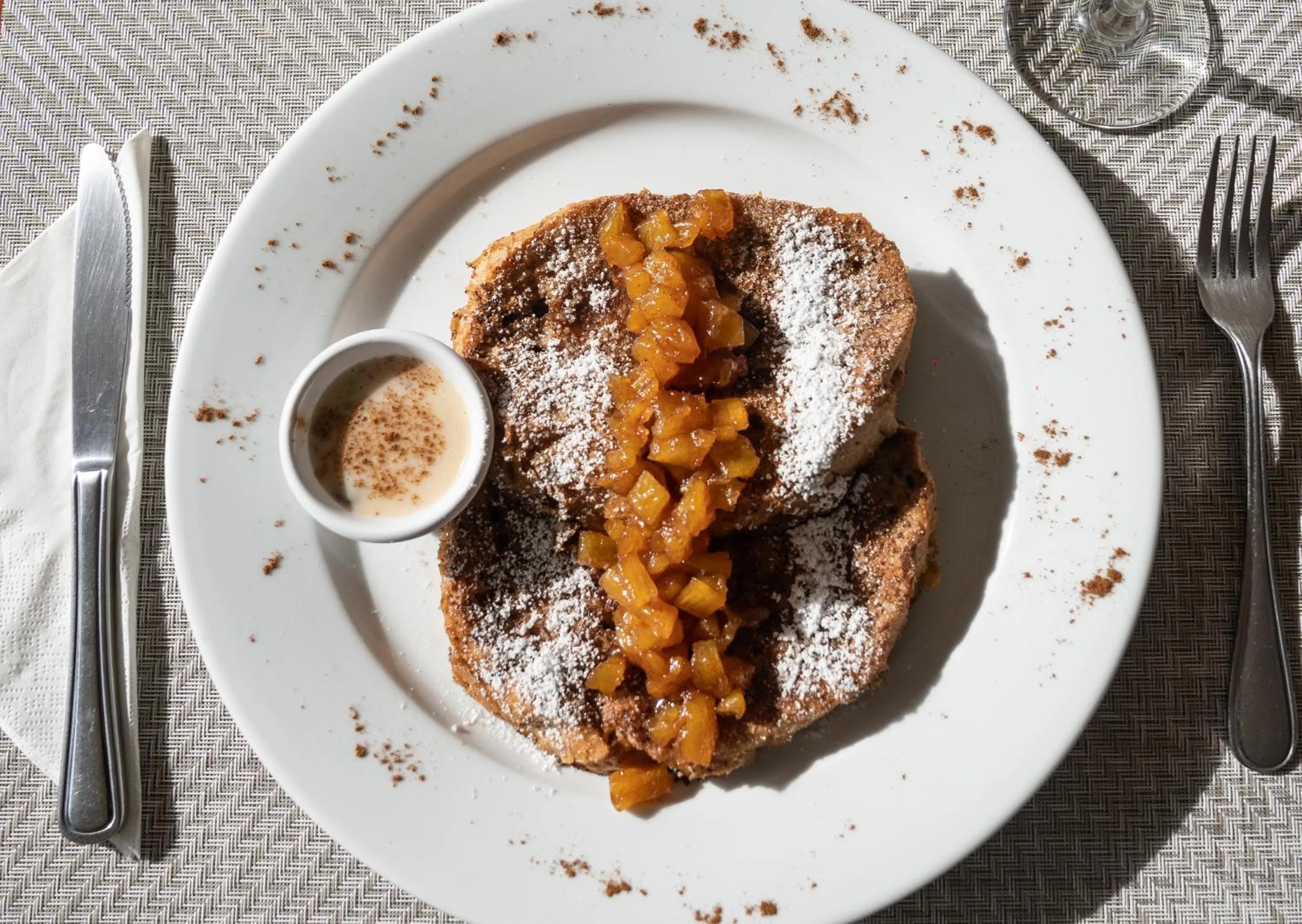 Restaurant/places to eat in Villa Marina Lodge & Condos