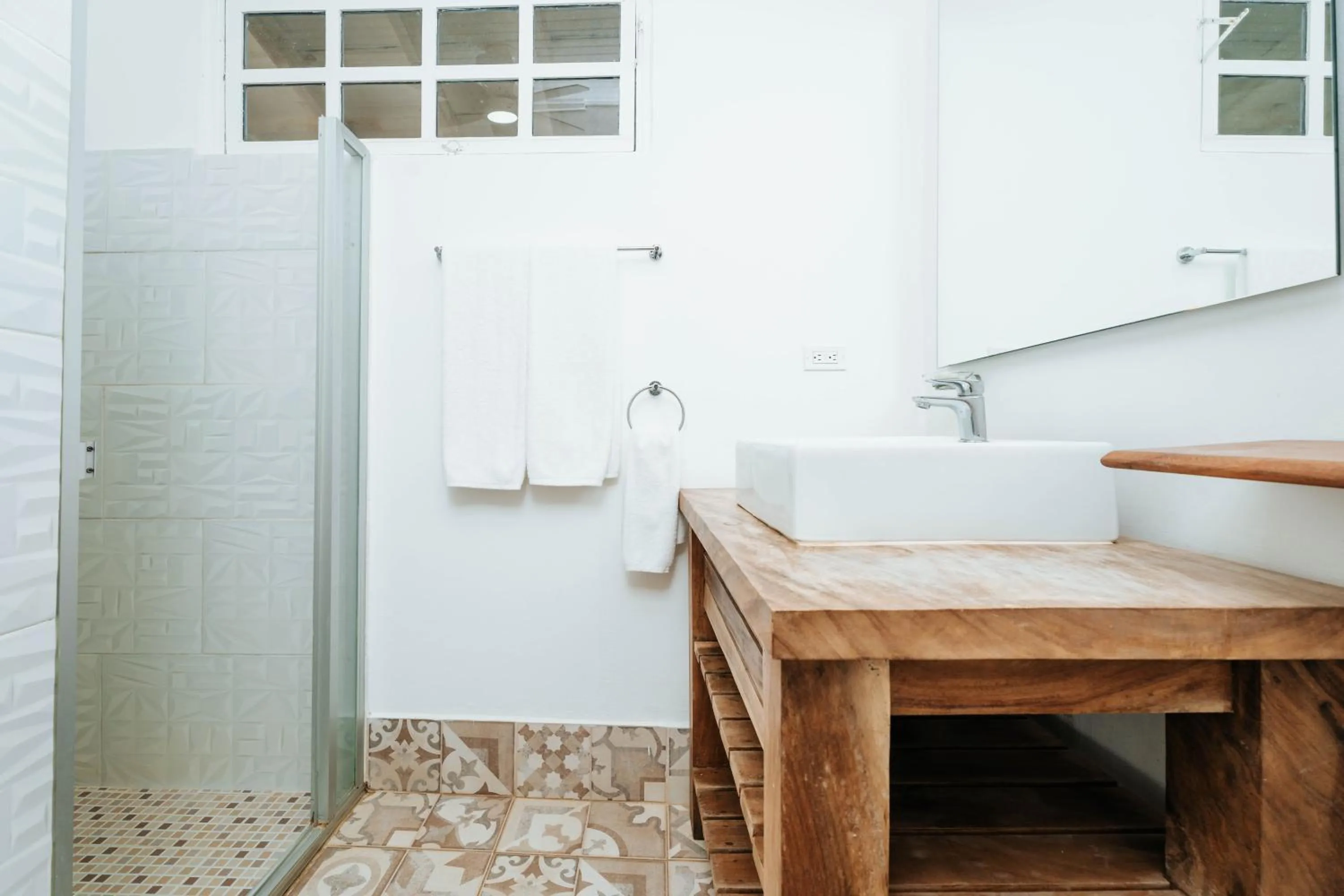Shower in Villa Marina Hotel