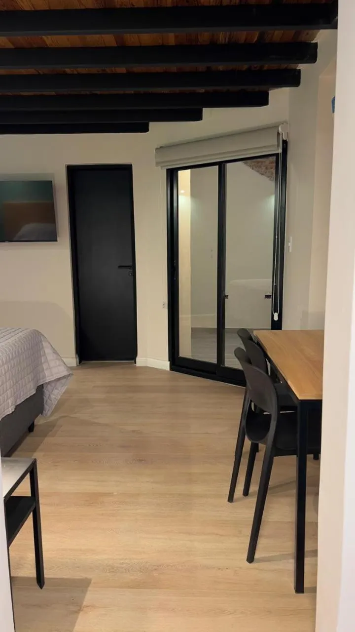 Seating area in Charcas Suites Palermo Soho