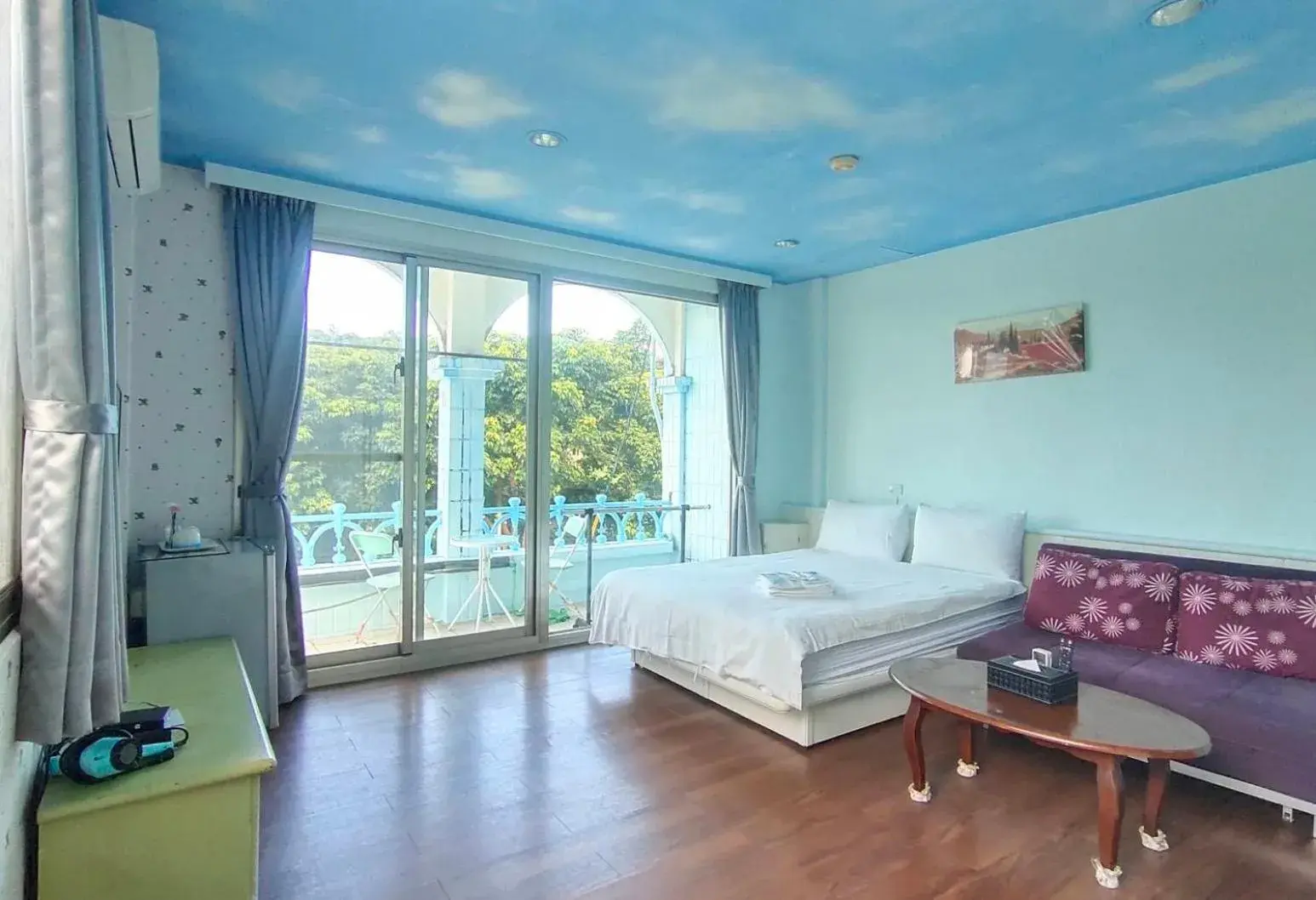 Double Room with Mountain View in 藍天白雲民宿Lantian Baiyun - 證號 112 -English welcome Double Room with Mountain View in 藍天白雲民宿Lantian Baiyun - 證號 112 -English welcome