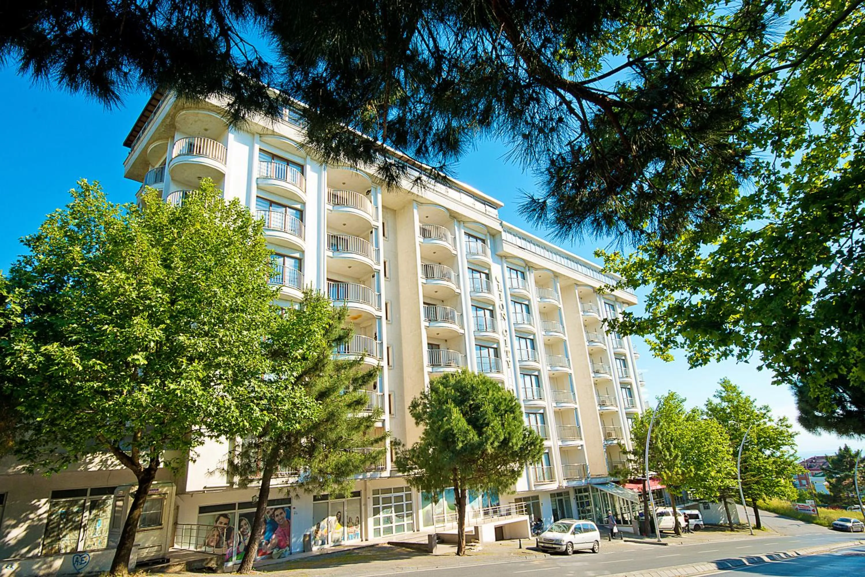Property building in Lion City Hotel