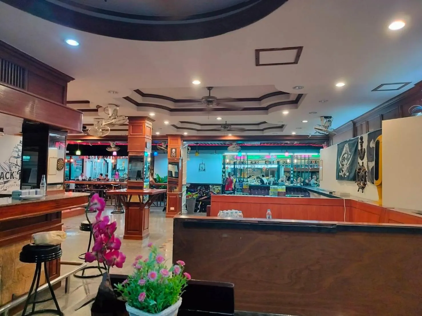 Restaurant/places to eat in Hack Patong Beach Hotel
