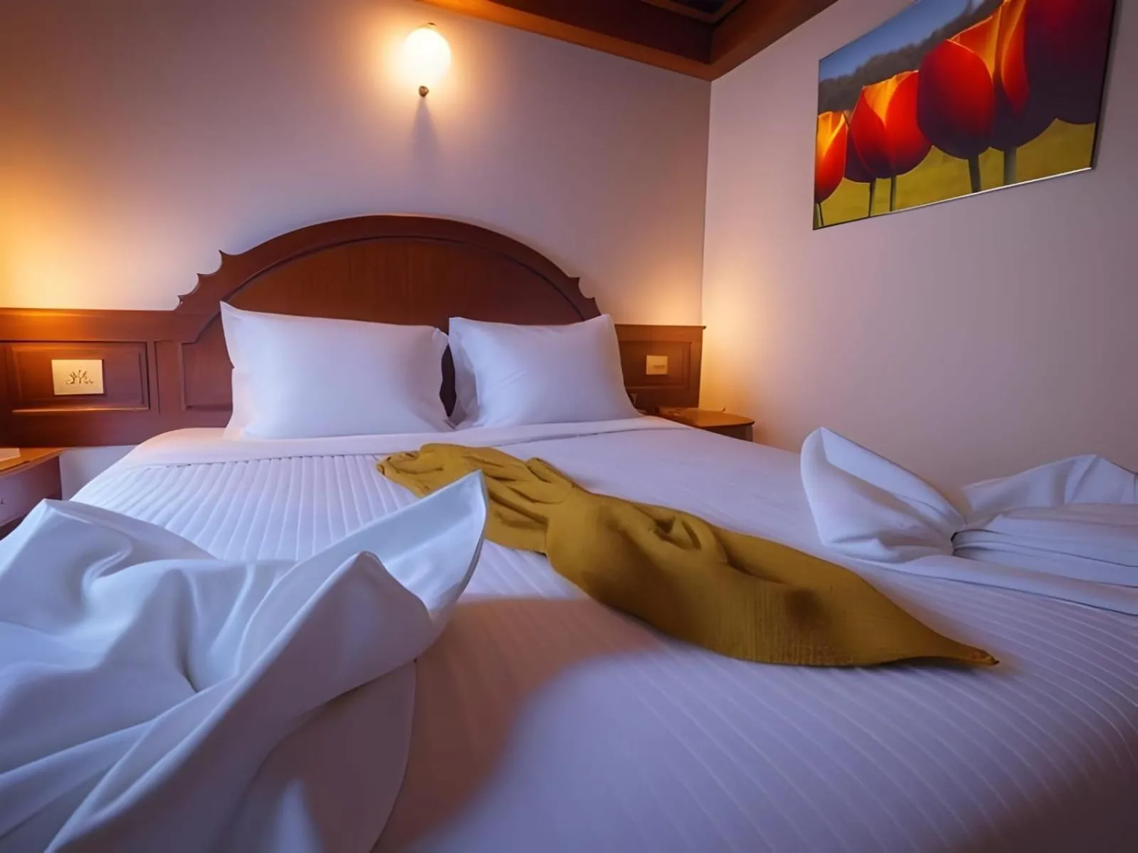 Bed in Hack Patong Beach Hotel