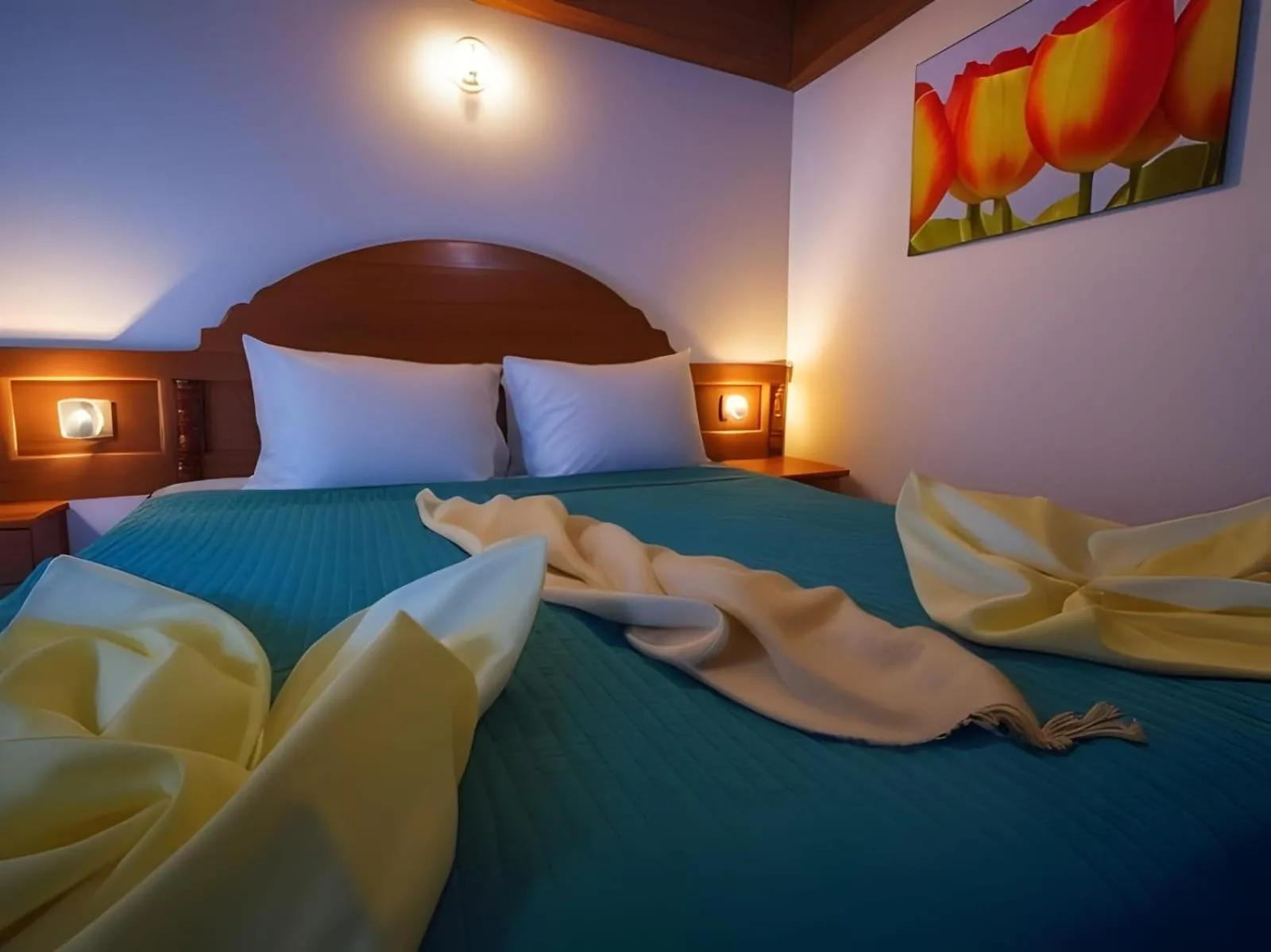 Bed in Hack Patong Beach Hotel