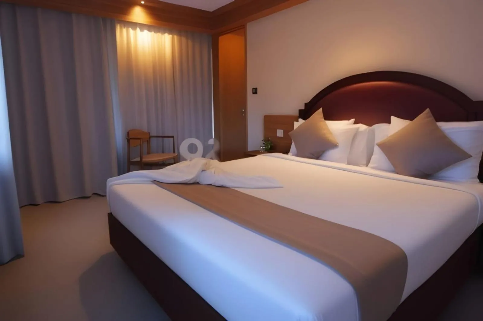 Bed in Hack Patong Beach Hotel
