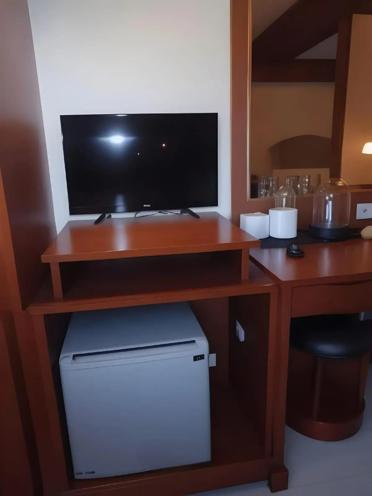 TV and multimedia in Hack Patong Beach Hotel