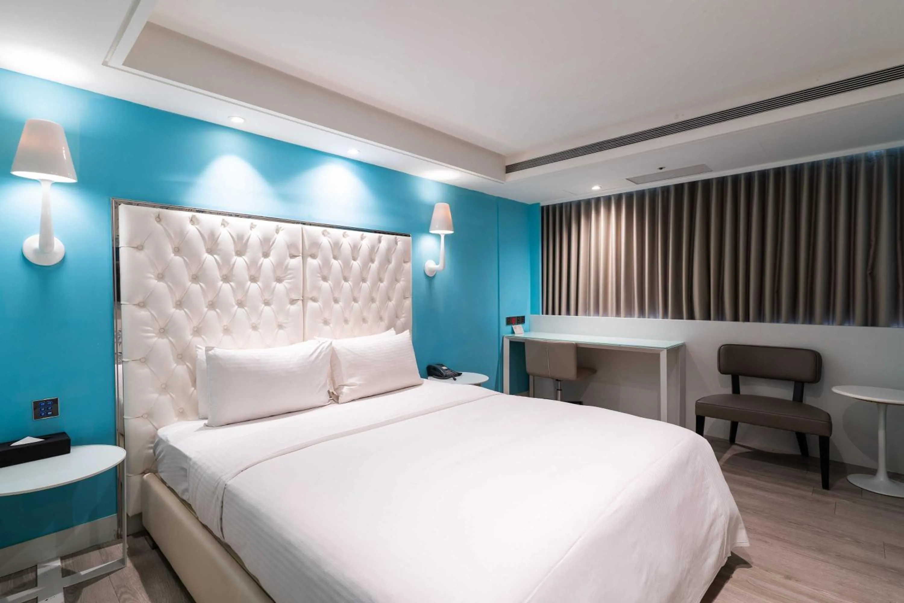 Bedroom, Bed in The Cloud Hotel