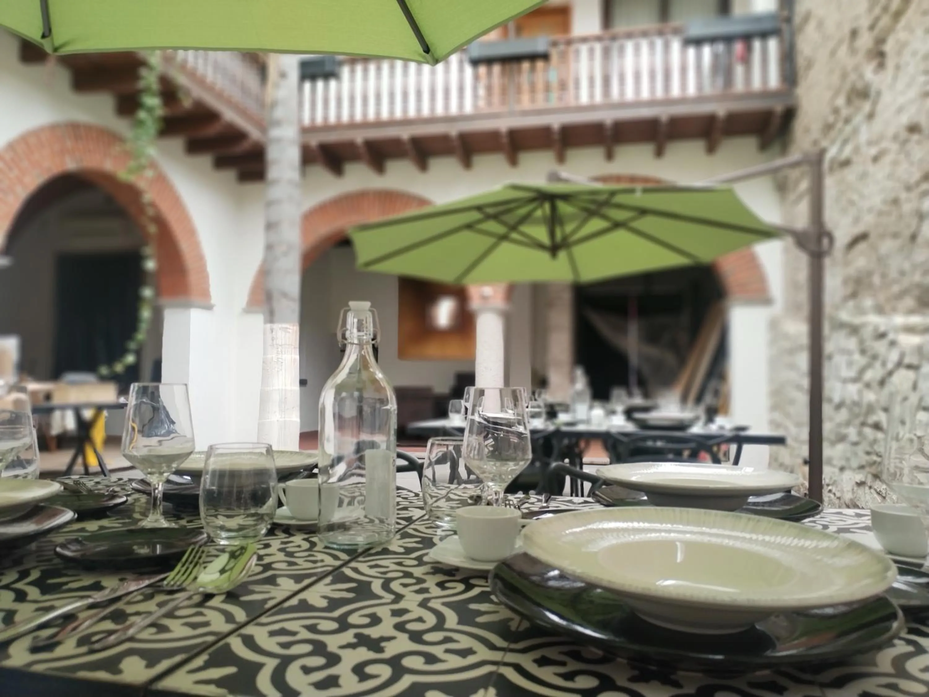Patio in Hotel Casa Chanehque