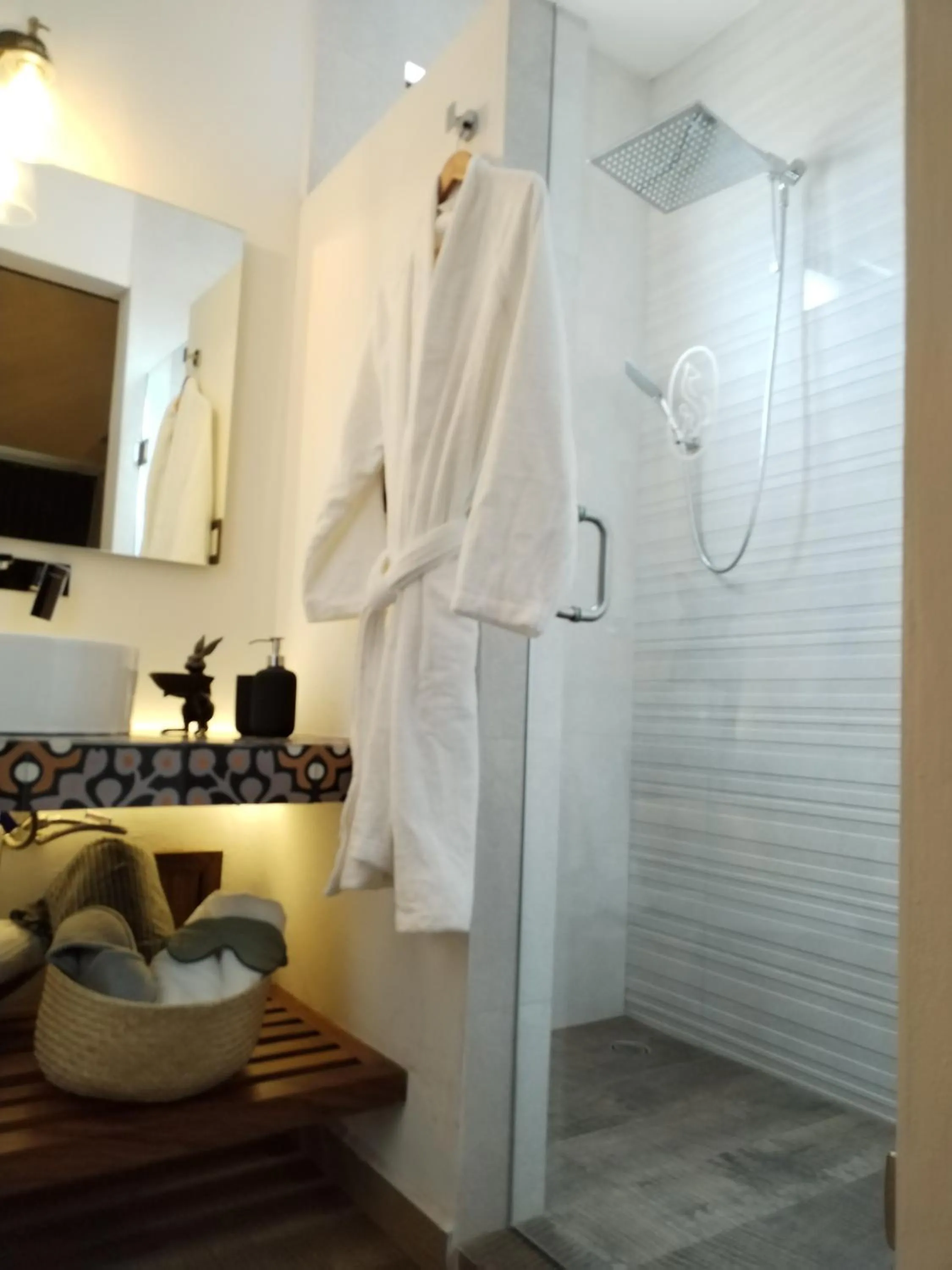 Shower in Hotel Casa Chanehque