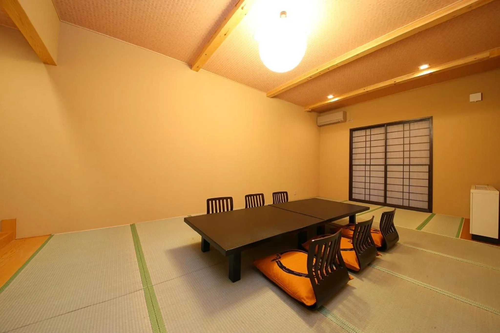 Quiet street view in Hotel Housei