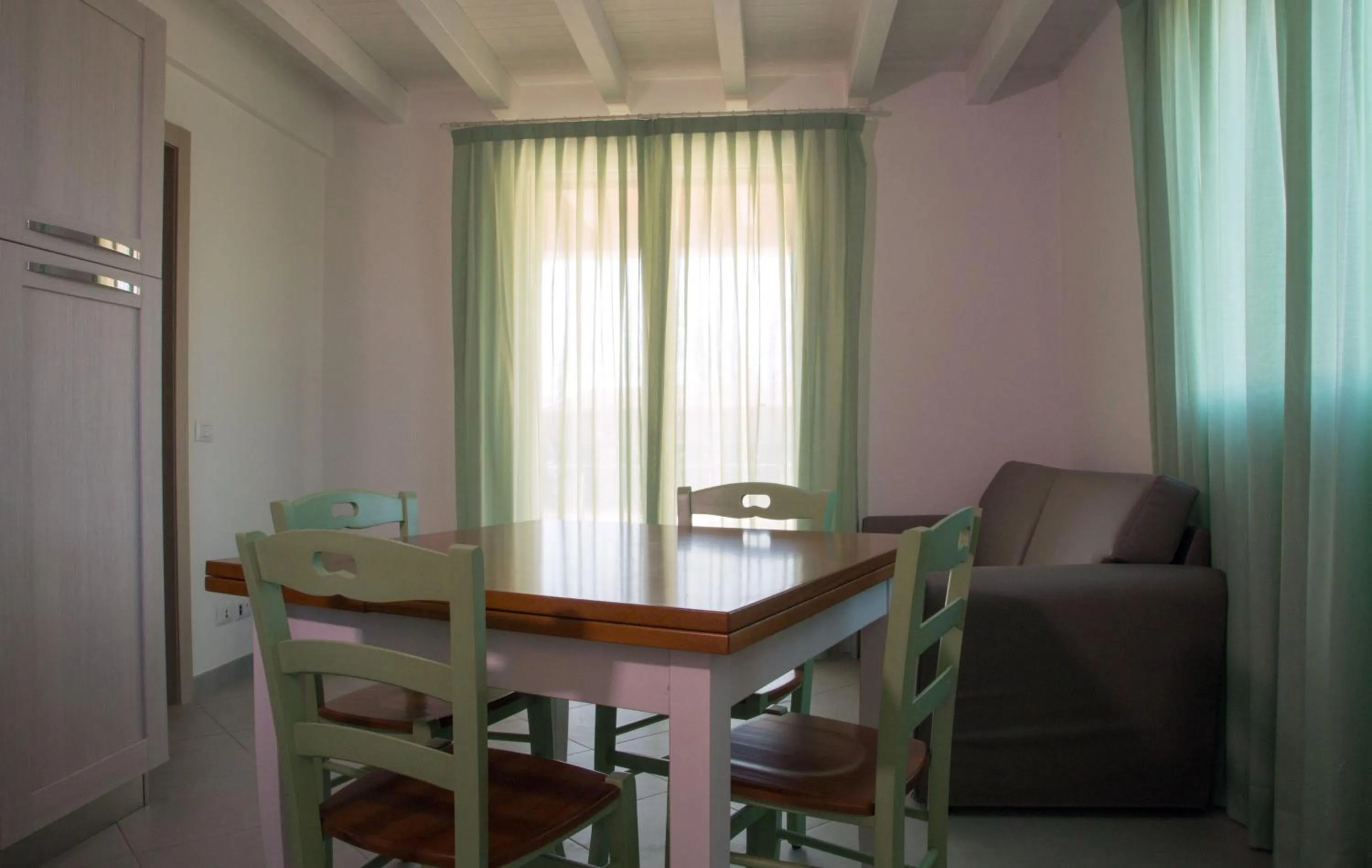 Kitchen or kitchenette in La Residenza del Golfo