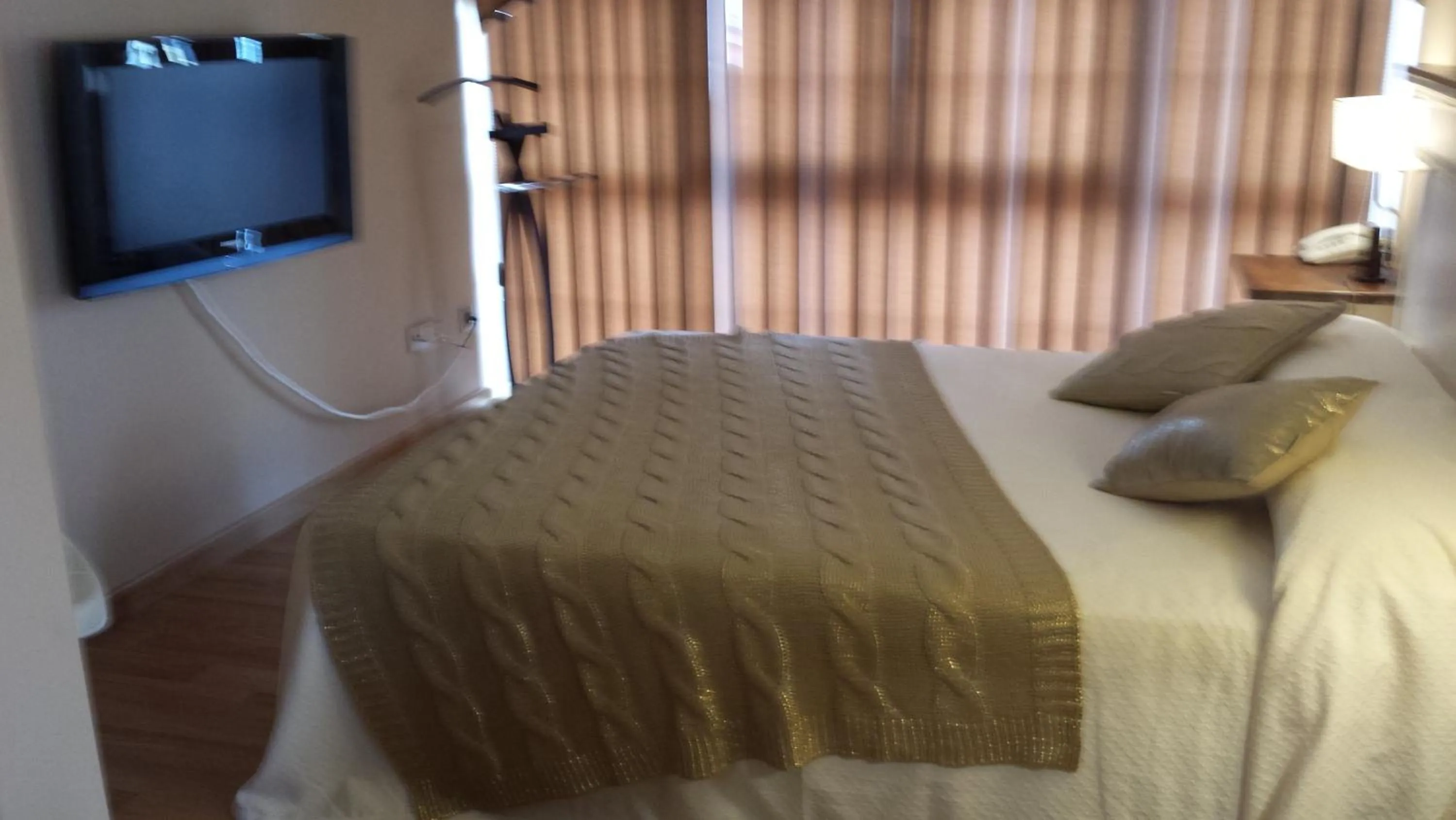 Bed in Hotel Viento del Norte