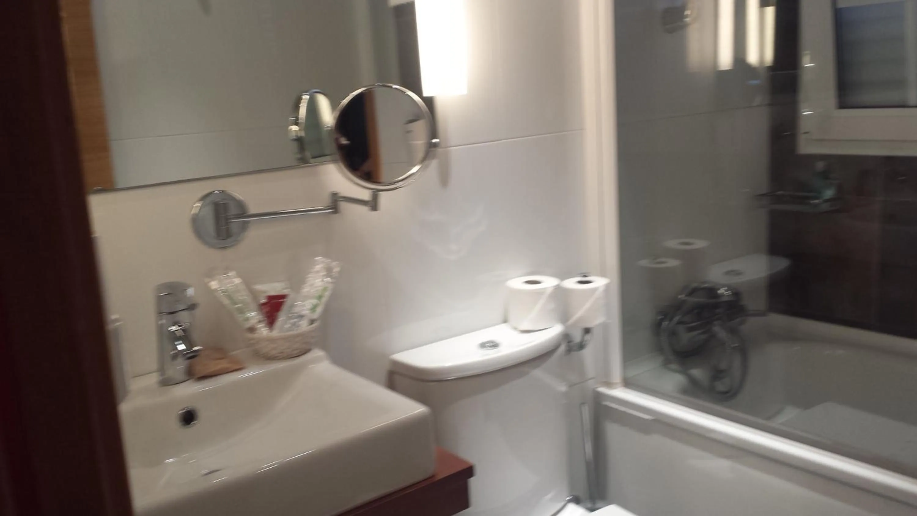 Bathroom in Hotel Viento del Norte