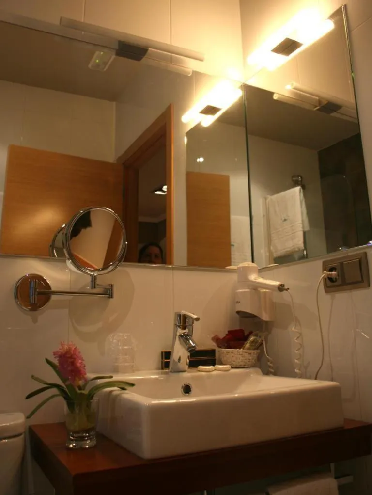 Bathroom in Hotel Viento del Norte