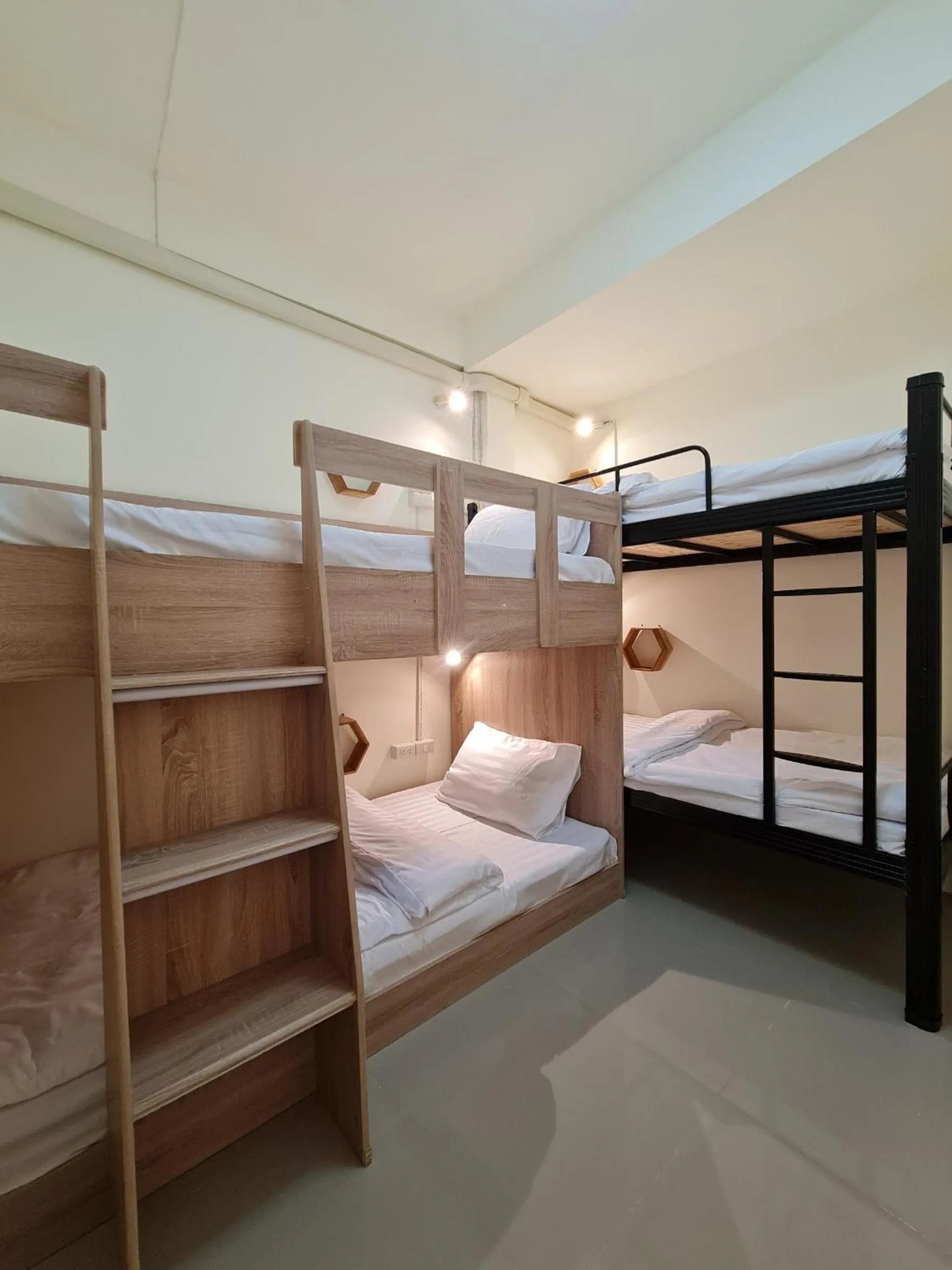 bunk bed, Bed in De Chalet