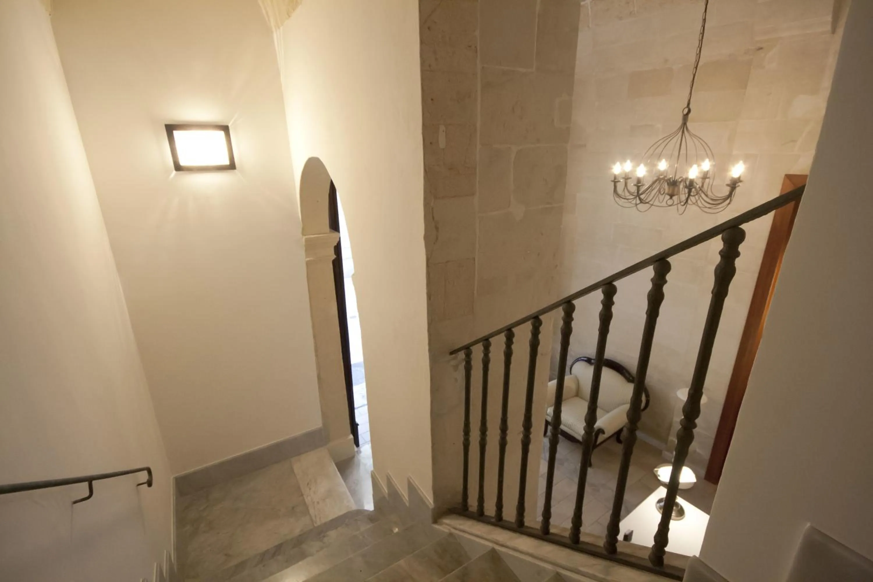 Facade/entrance in And So