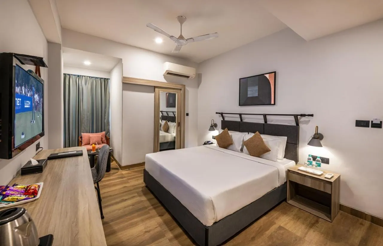 Bed in Comfort Inn Grand, Kaushambi