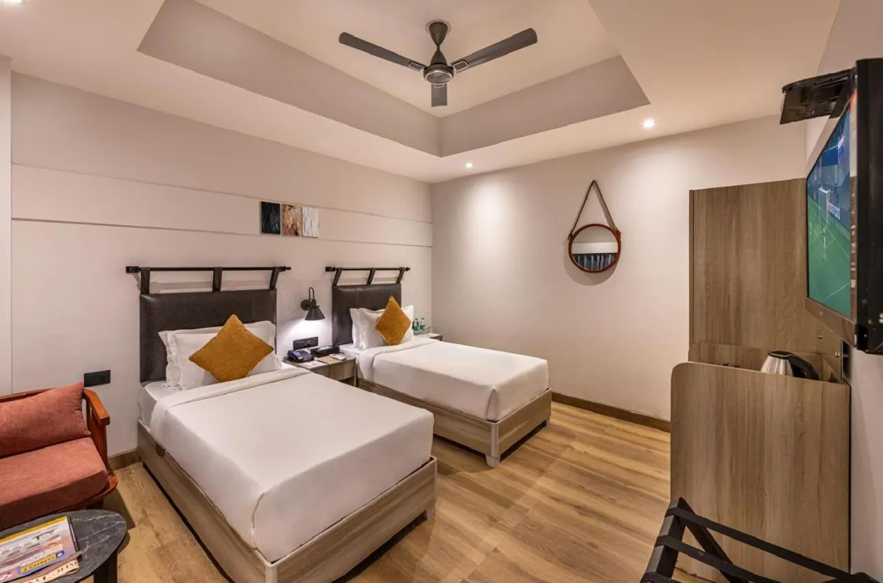 Bed in Comfort Inn Grand, Kaushambi