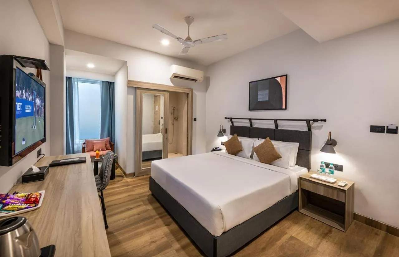 Bed in Comfort Inn Grand, Kaushambi