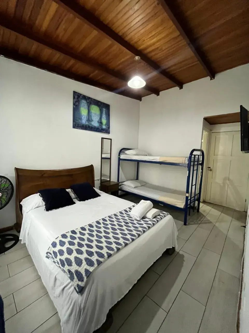 Deluxe Triple Room in Gaudy's Hotel Deluxe Triple Room in Gaudy's Hotel