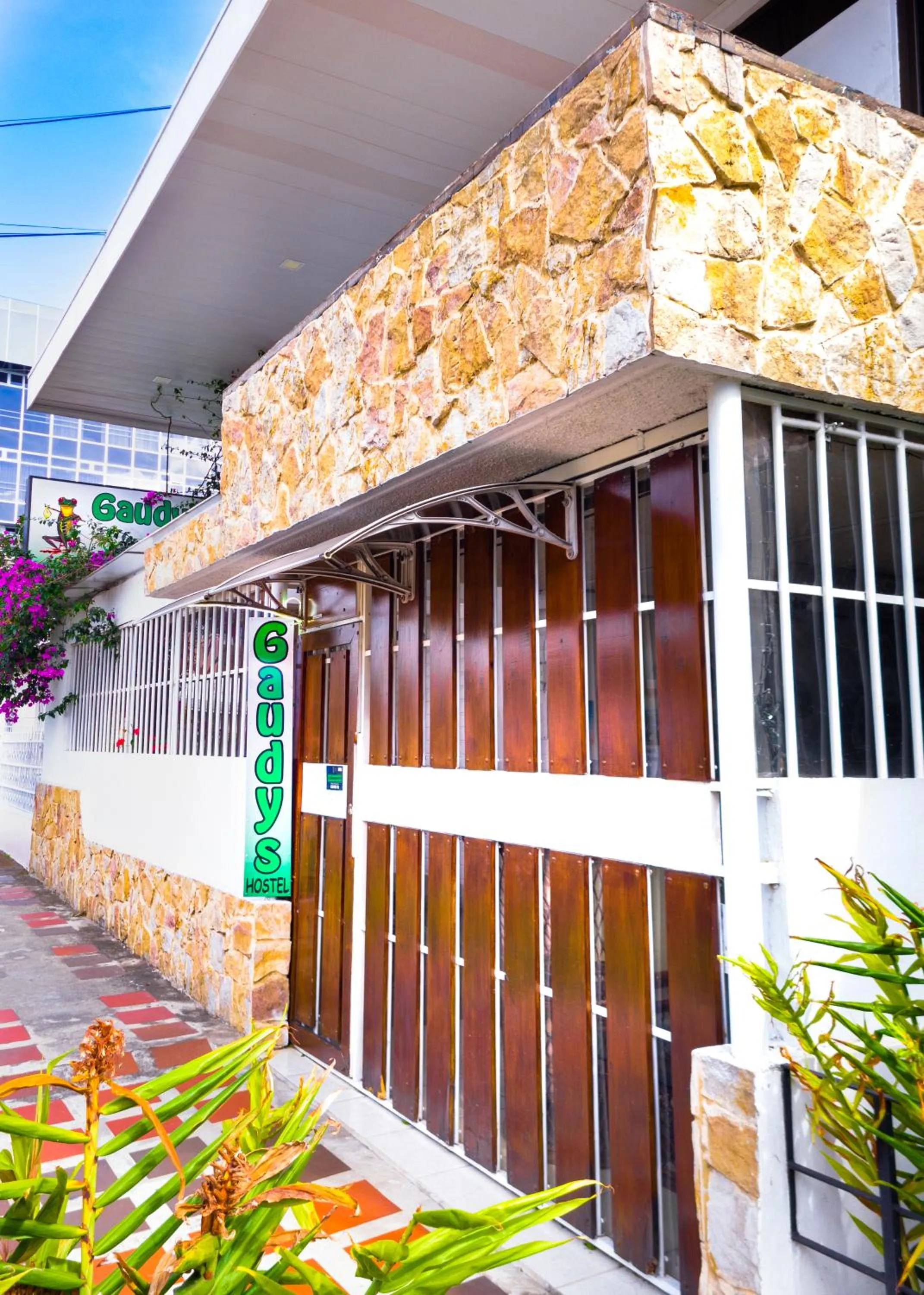 Property building in Gaudy's Hotel