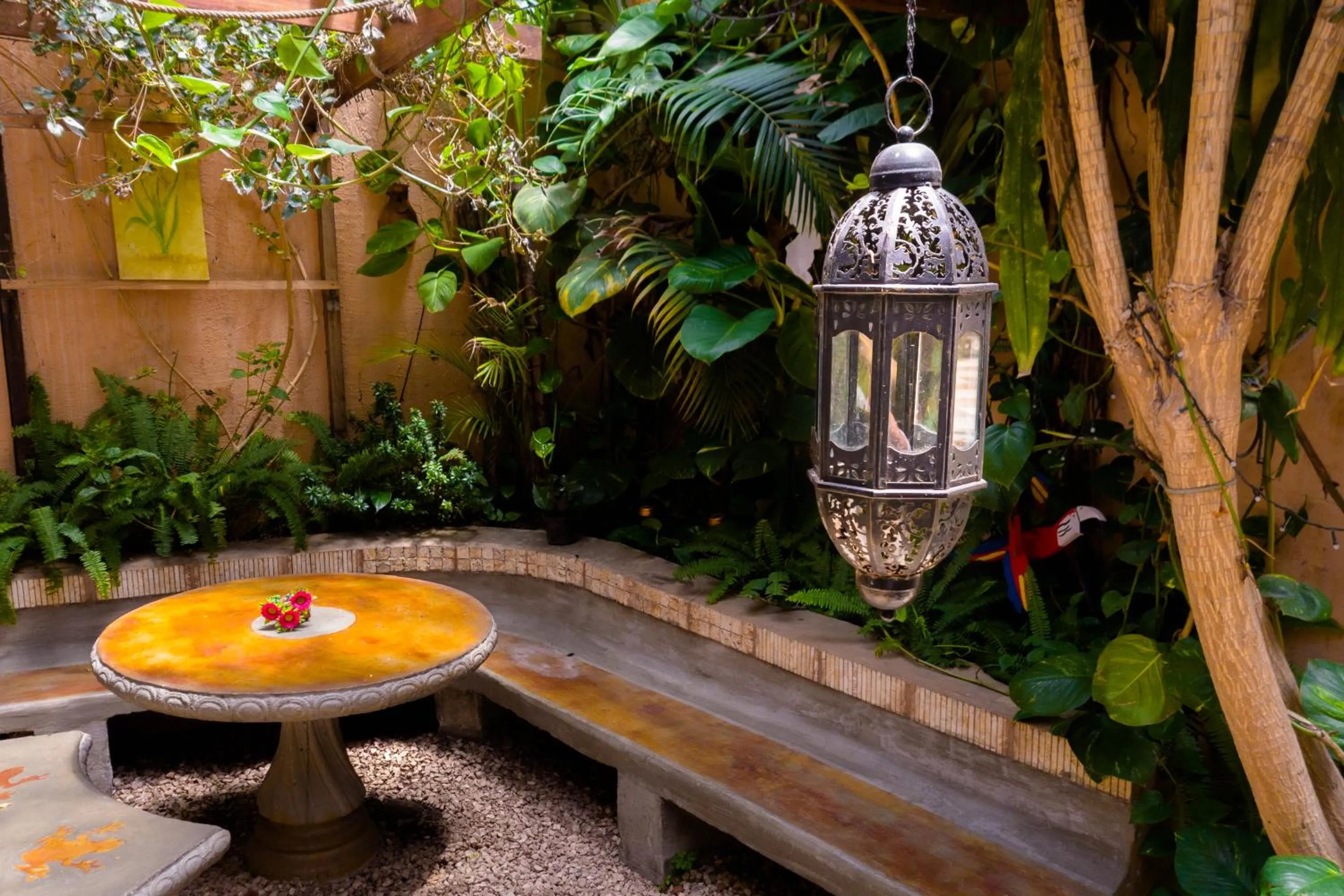 Property building in Gaudy's Hotel