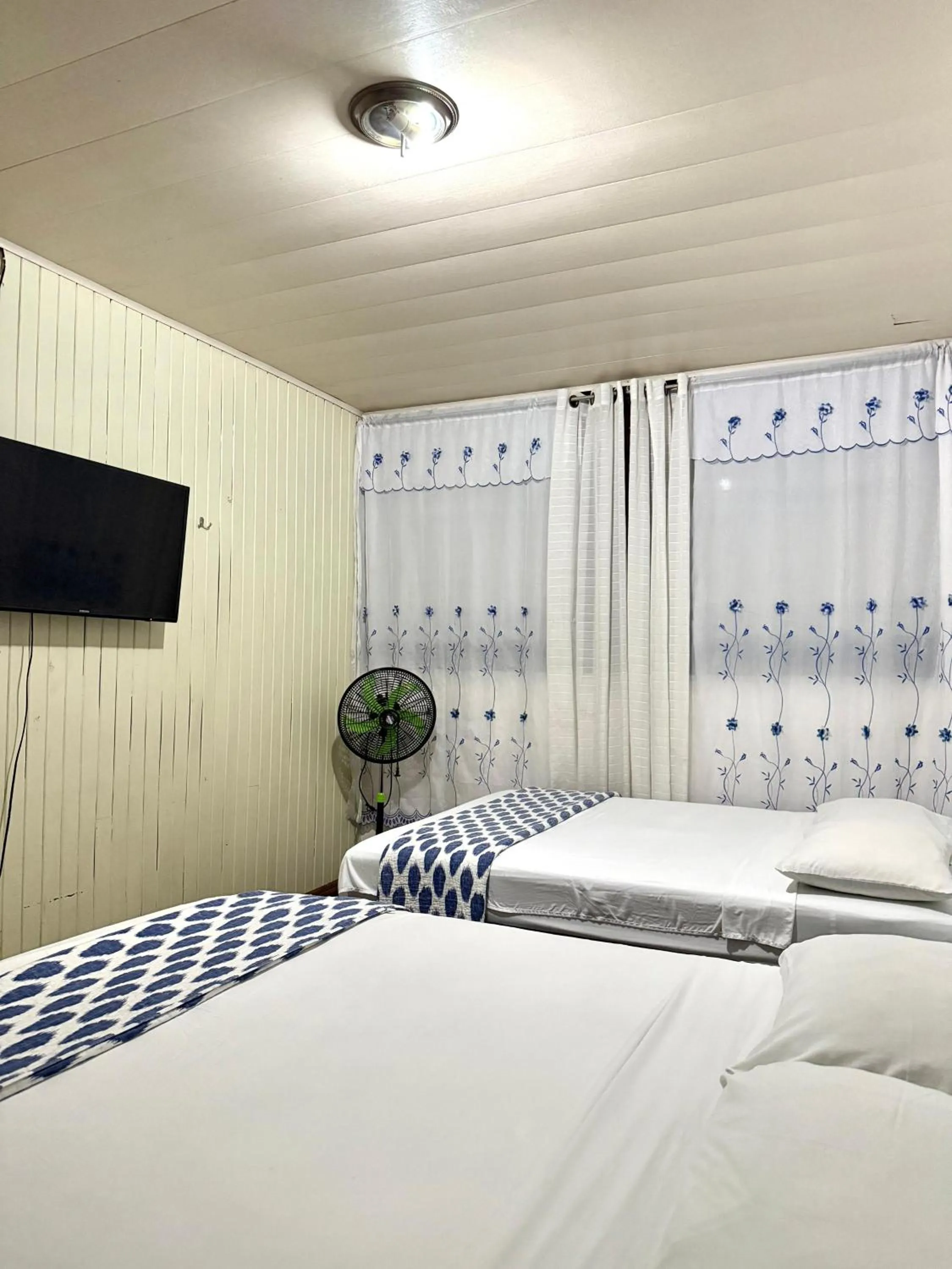 Standard Quadruple Room in Gaudy's Hostel