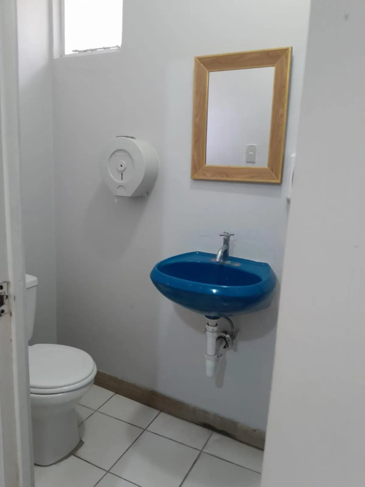 Toilet in Gaudy's Hotel